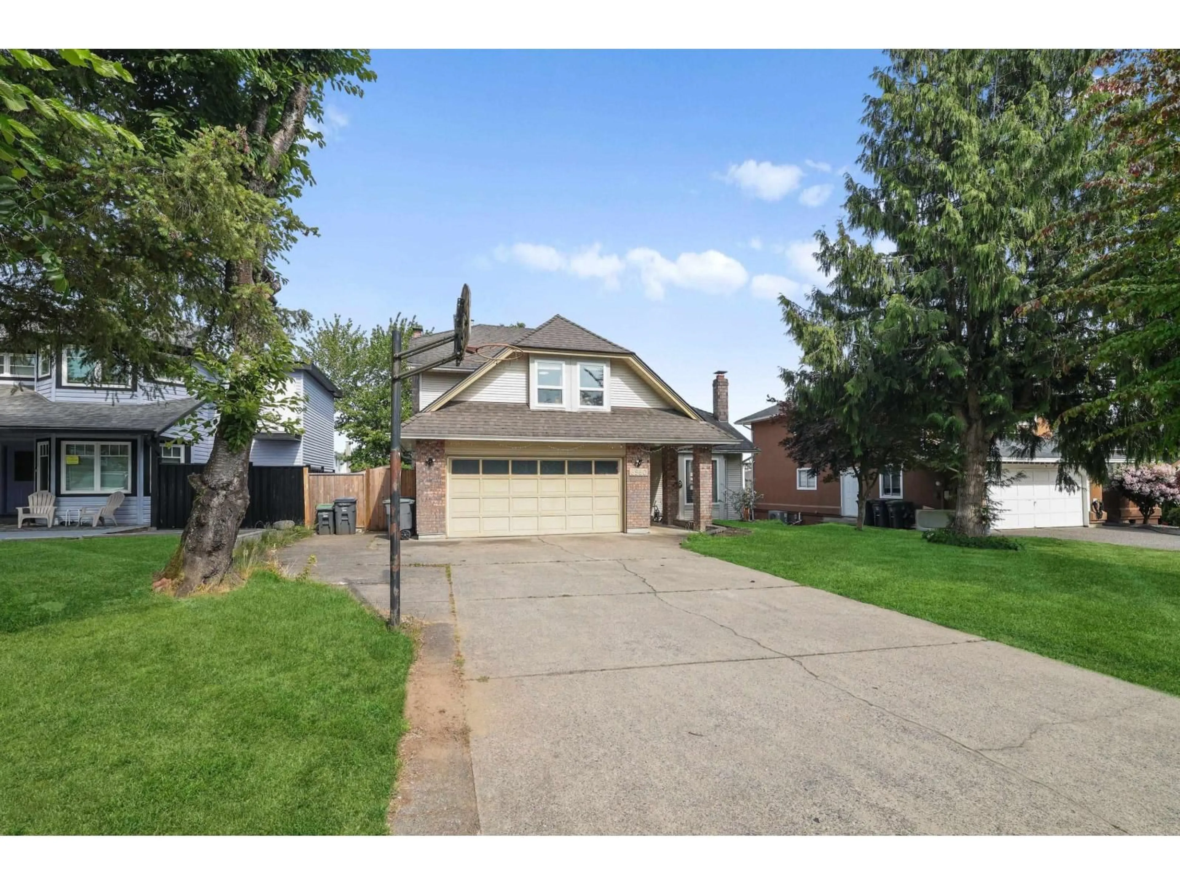 Home with brick exterior material, street for 6960 143A STREET, Surrey British Columbia V3W0E3