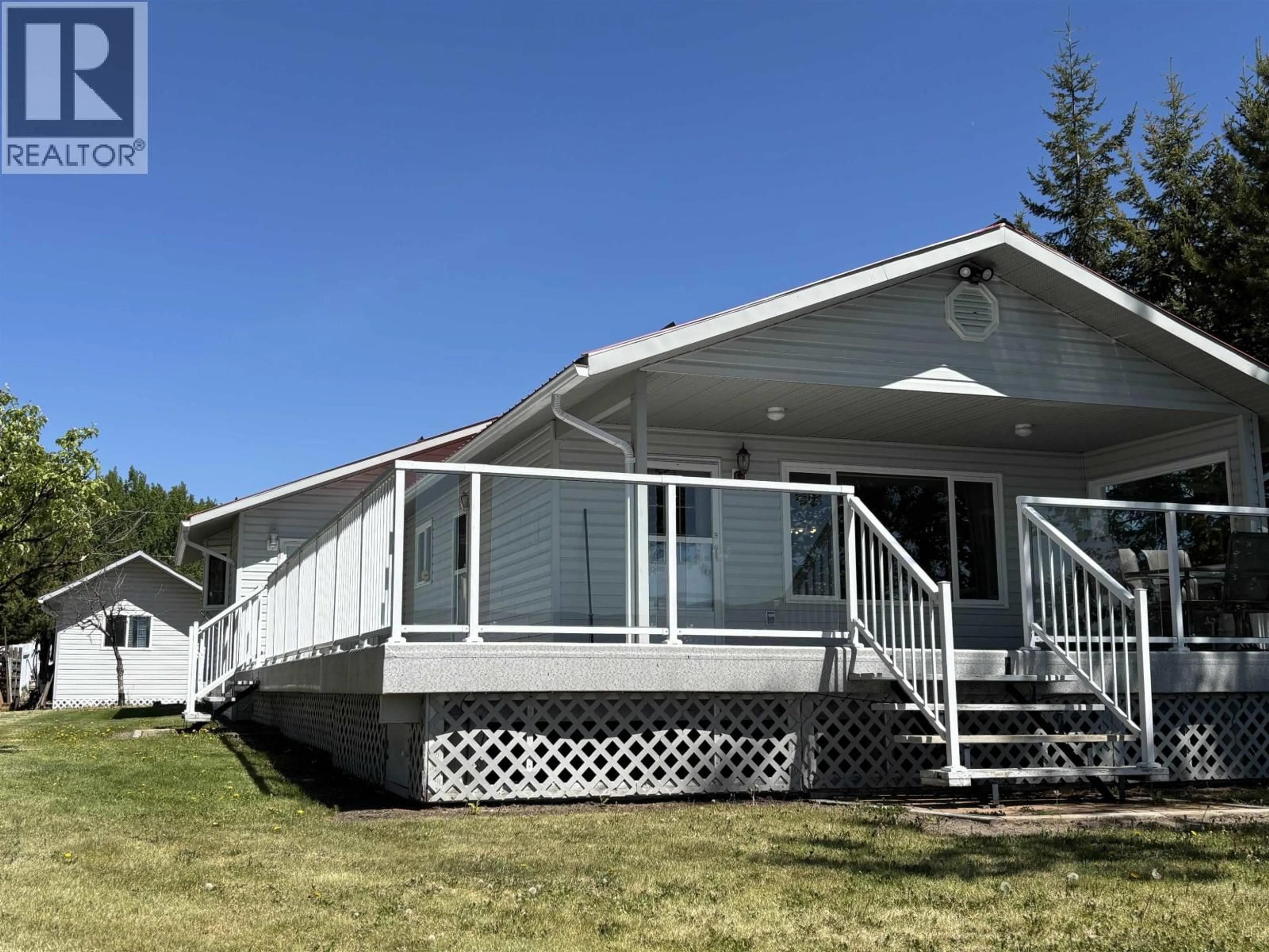 Home with vinyl exterior material, unknown for 7013 PETERSON ROAD, Fraser Lake British Columbia V0J1S0