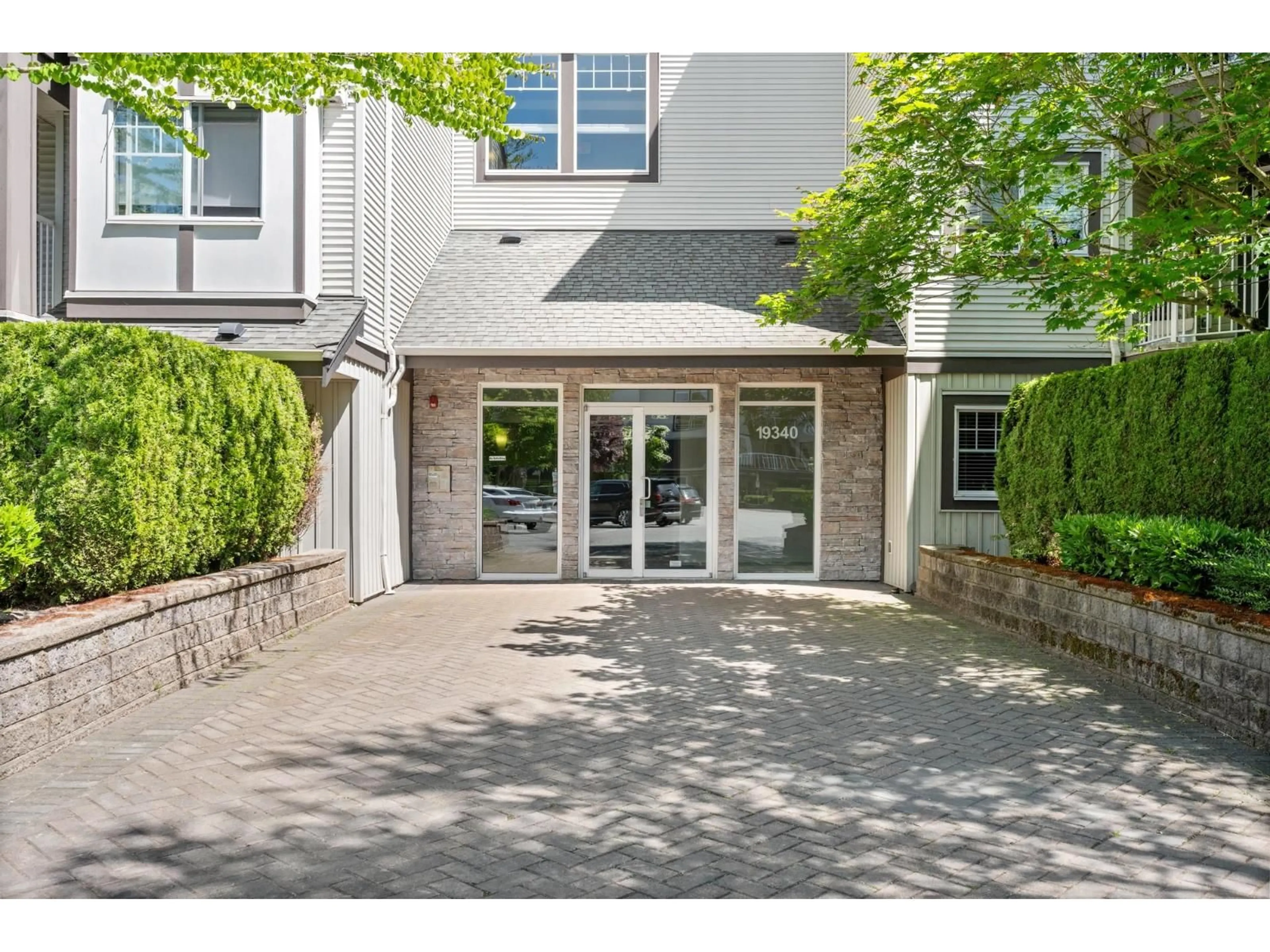 Unknown for 111 - 19340 65 AVENUE, Surrey British Columbia V4N0A3