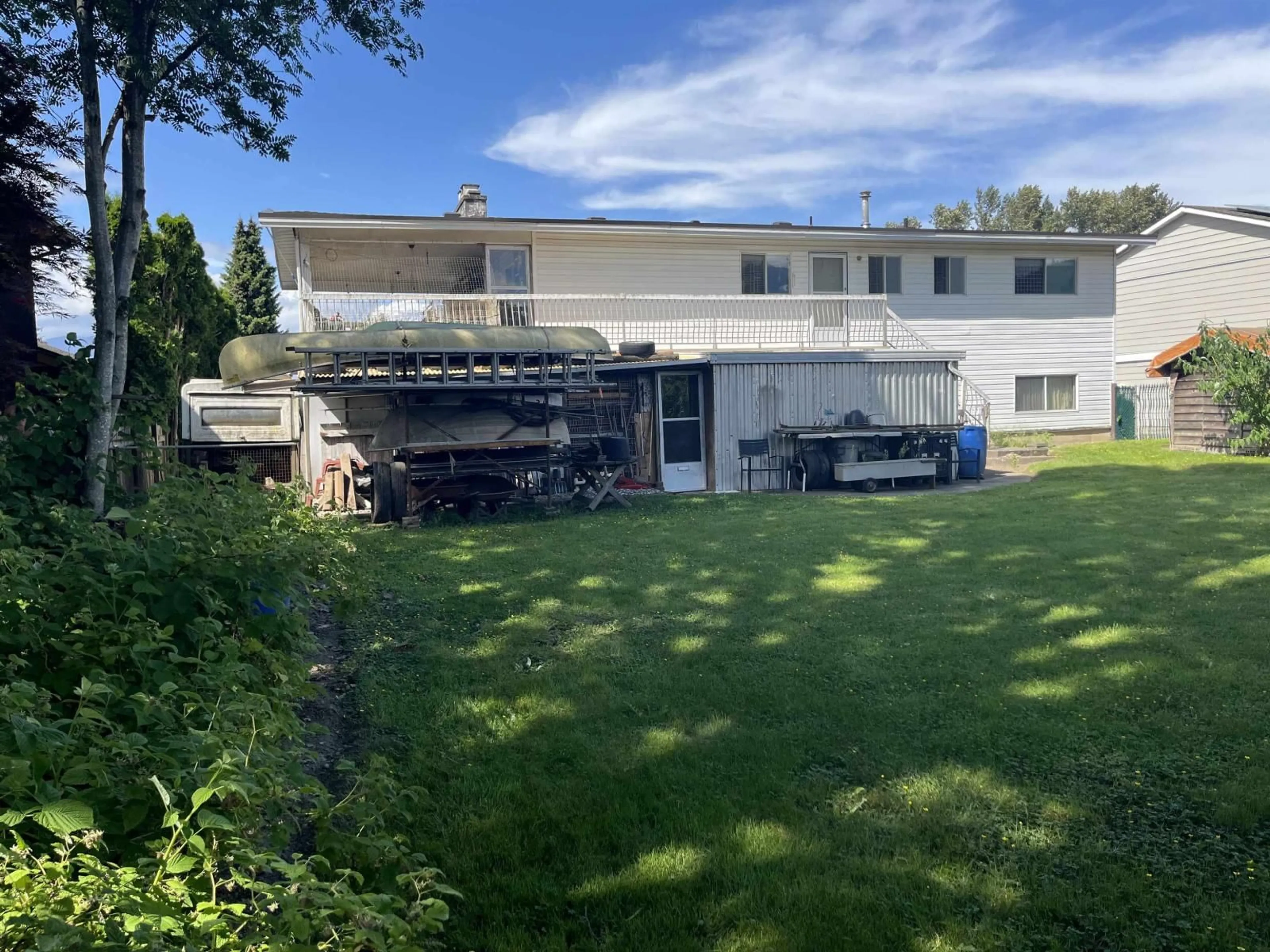 A pic from outside/outdoor area/front of a property/back of a property/a pic from drone, unknown for 45946 SILVER AVENUE, Chilliwack British Columbia V2R1Z2