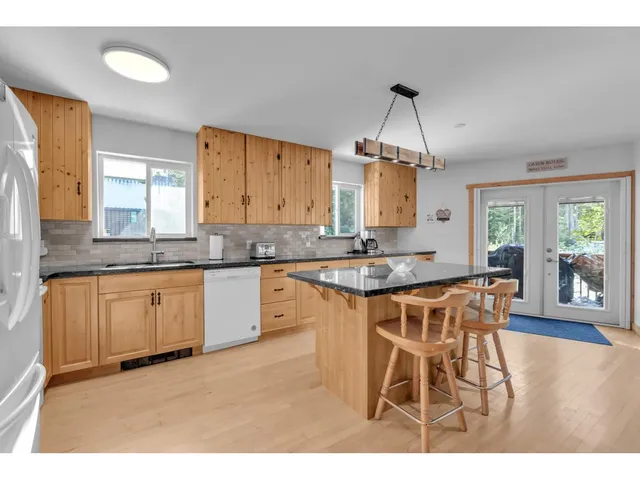 47075 SNOWMIST DRIVE, Agassiz 3