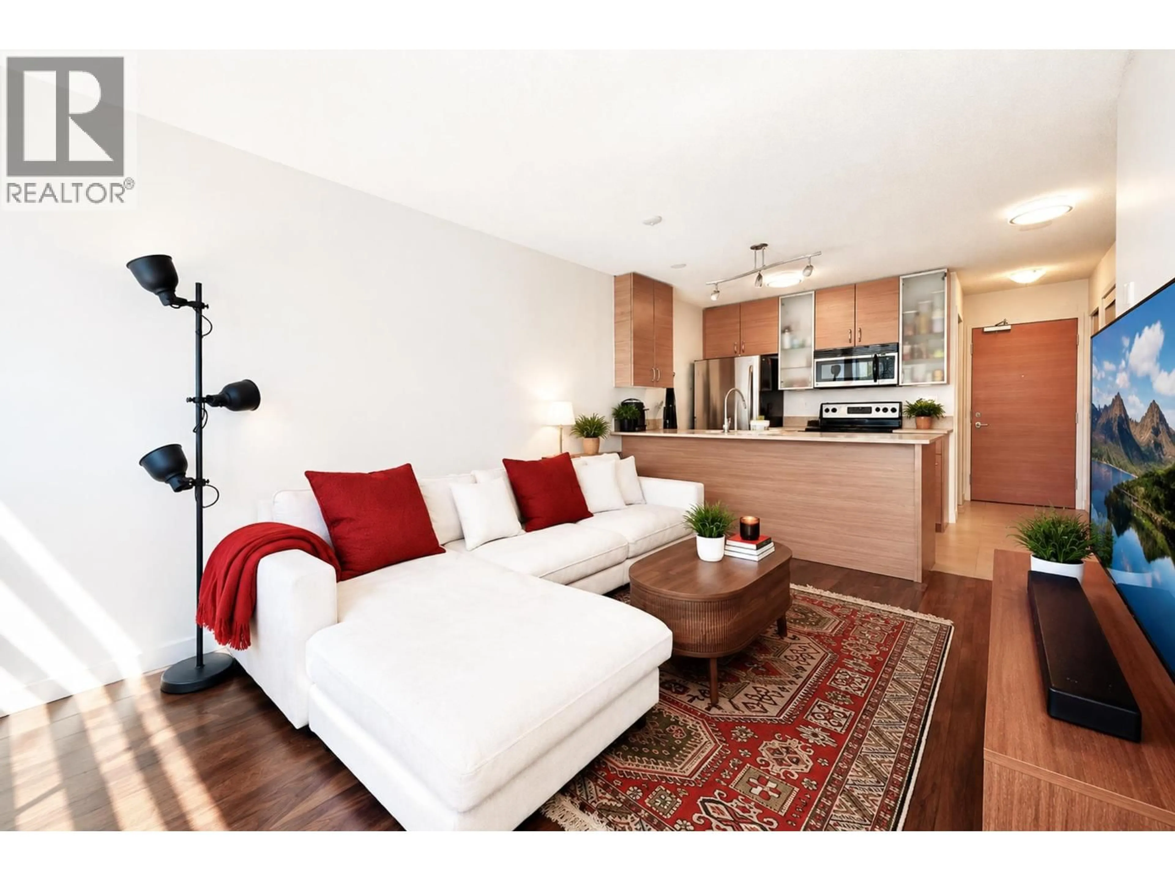 Living room with furniture, wood/laminate floor for 1405 - 909 MAINLAND STREET, Vancouver British Columbia V6B1S3