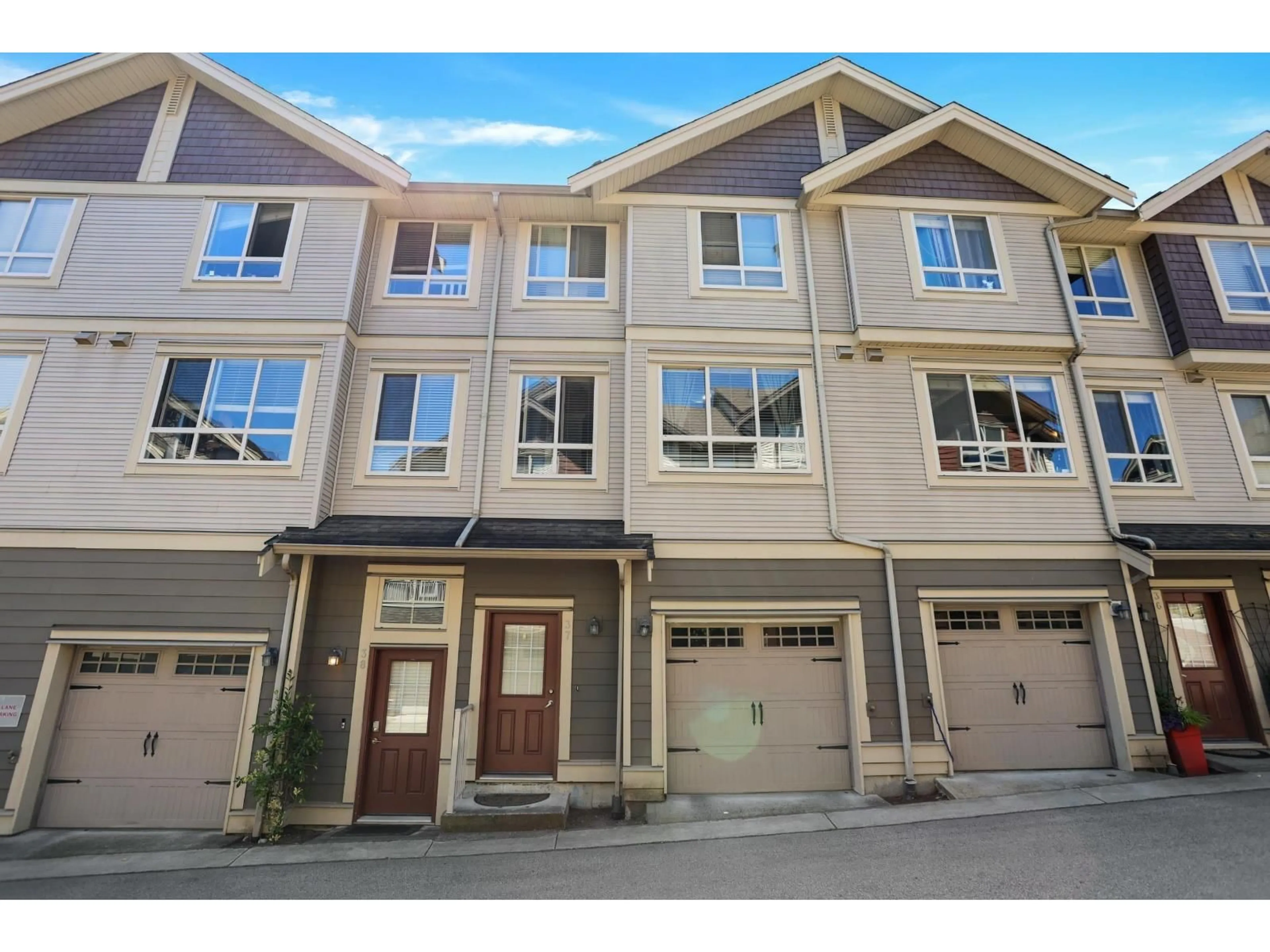 Unknown for 37 - 19560 68 AVENUE, Surrey British Columbia V4N5Y5