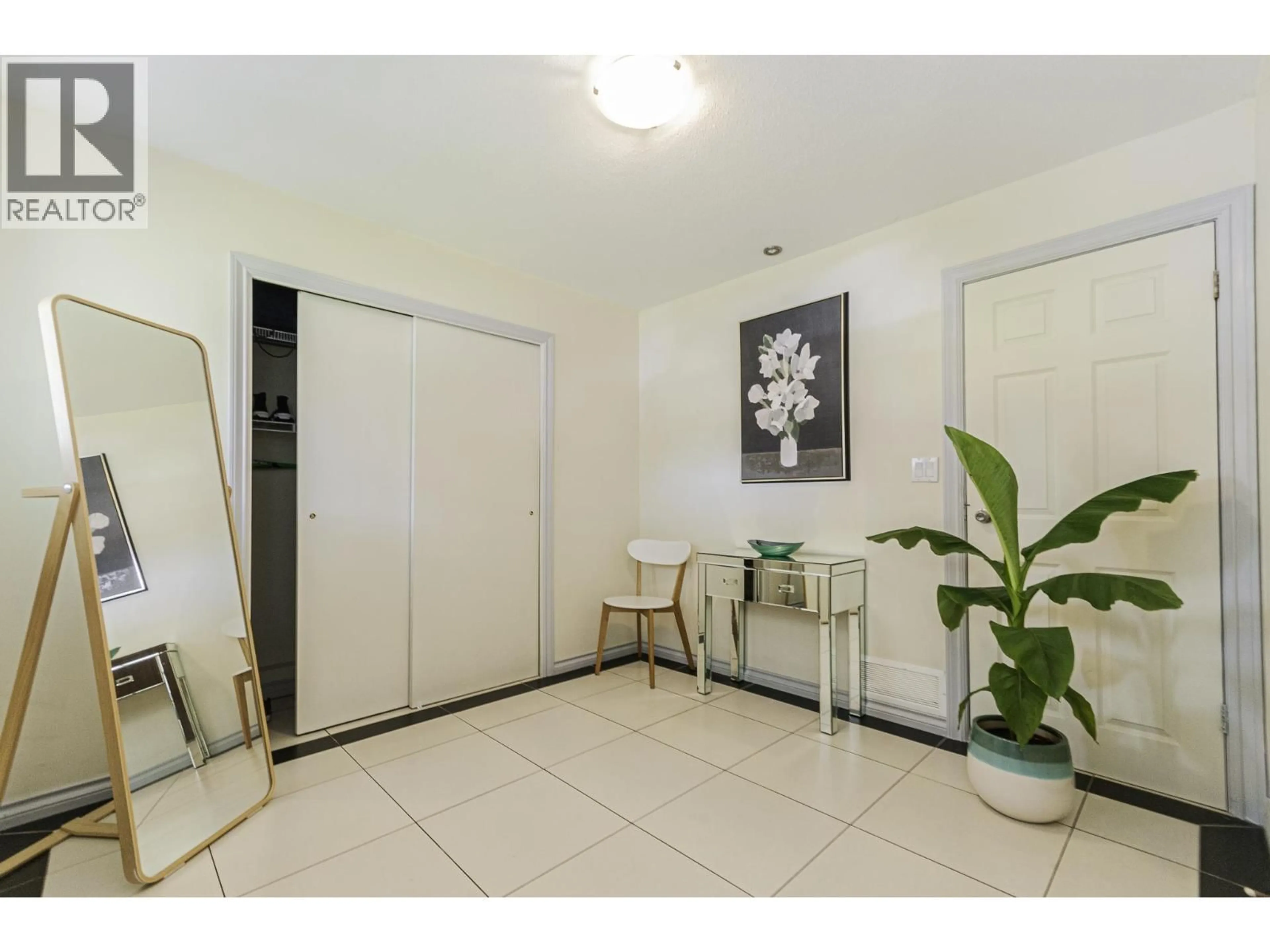 Unknown for 10540 REYNOLDS DRIVE, Richmond British Columbia V7E4B4