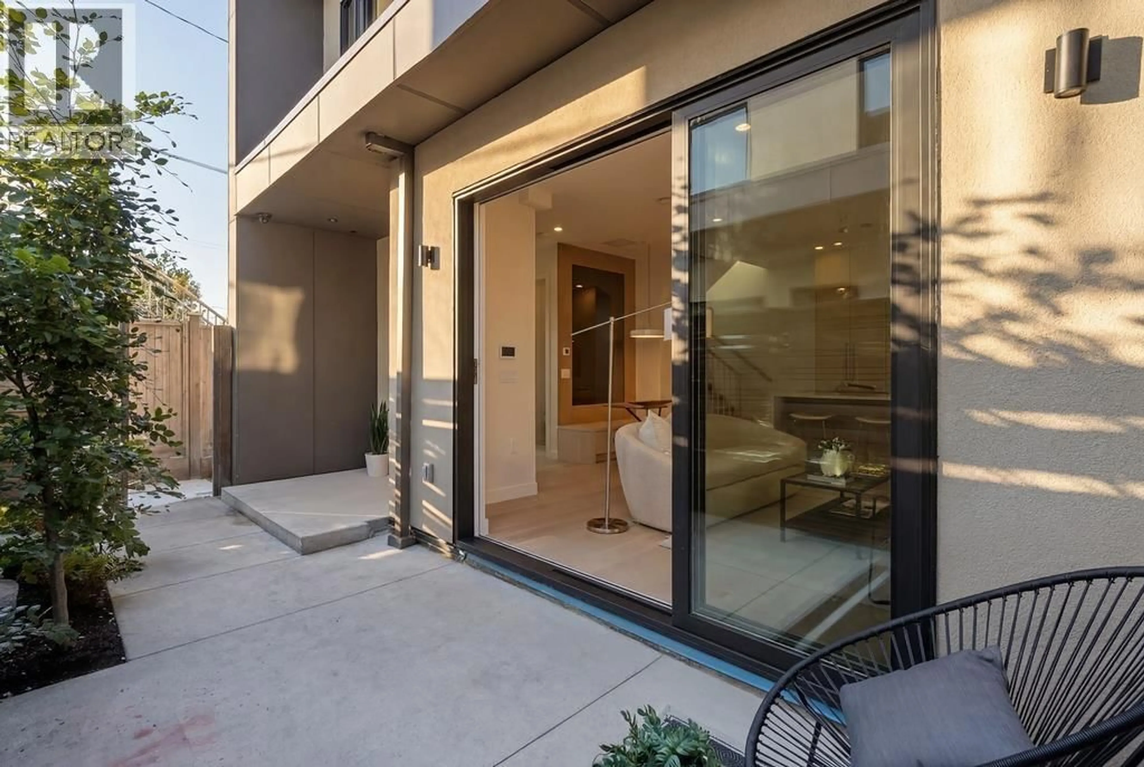 Unknown for 366 23RD AVENUE, Vancouver British Columbia V5V1X5
