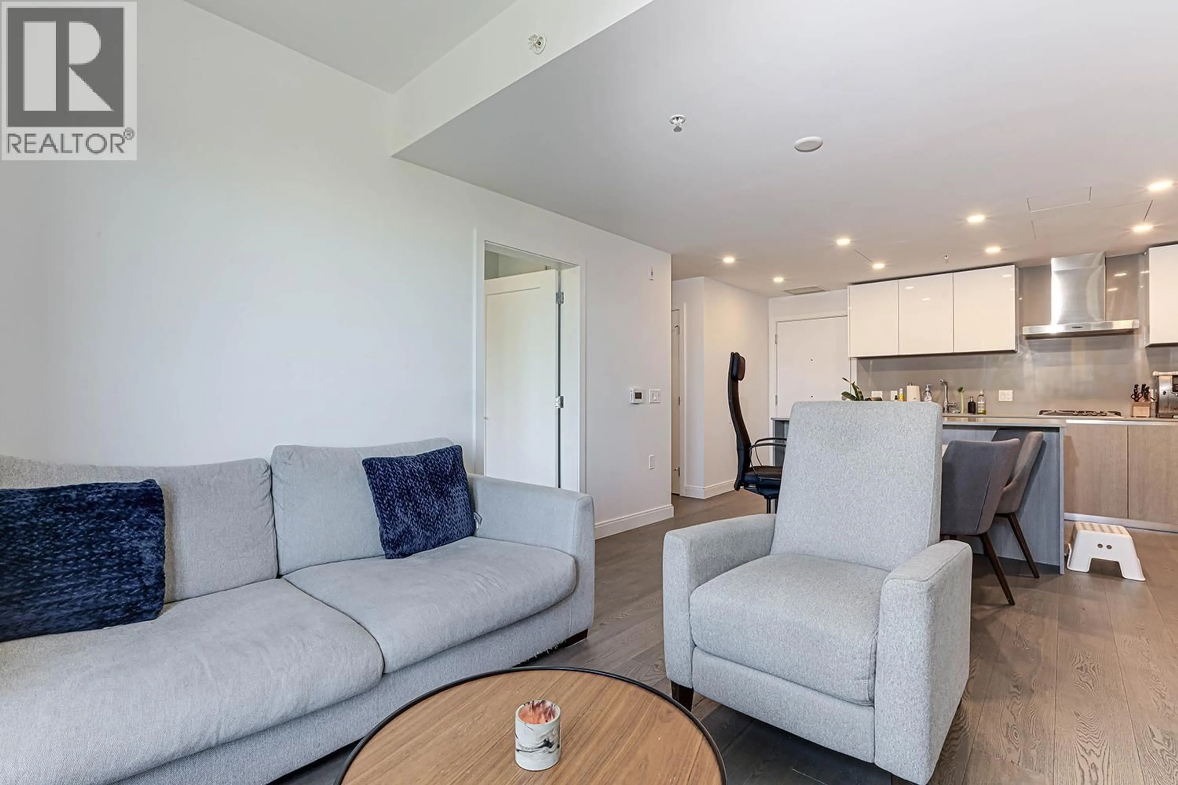 Living room with furniture, unknown for 404 - 4908 CAMBIE STREET, Vancouver British Columbia V5Z0K1