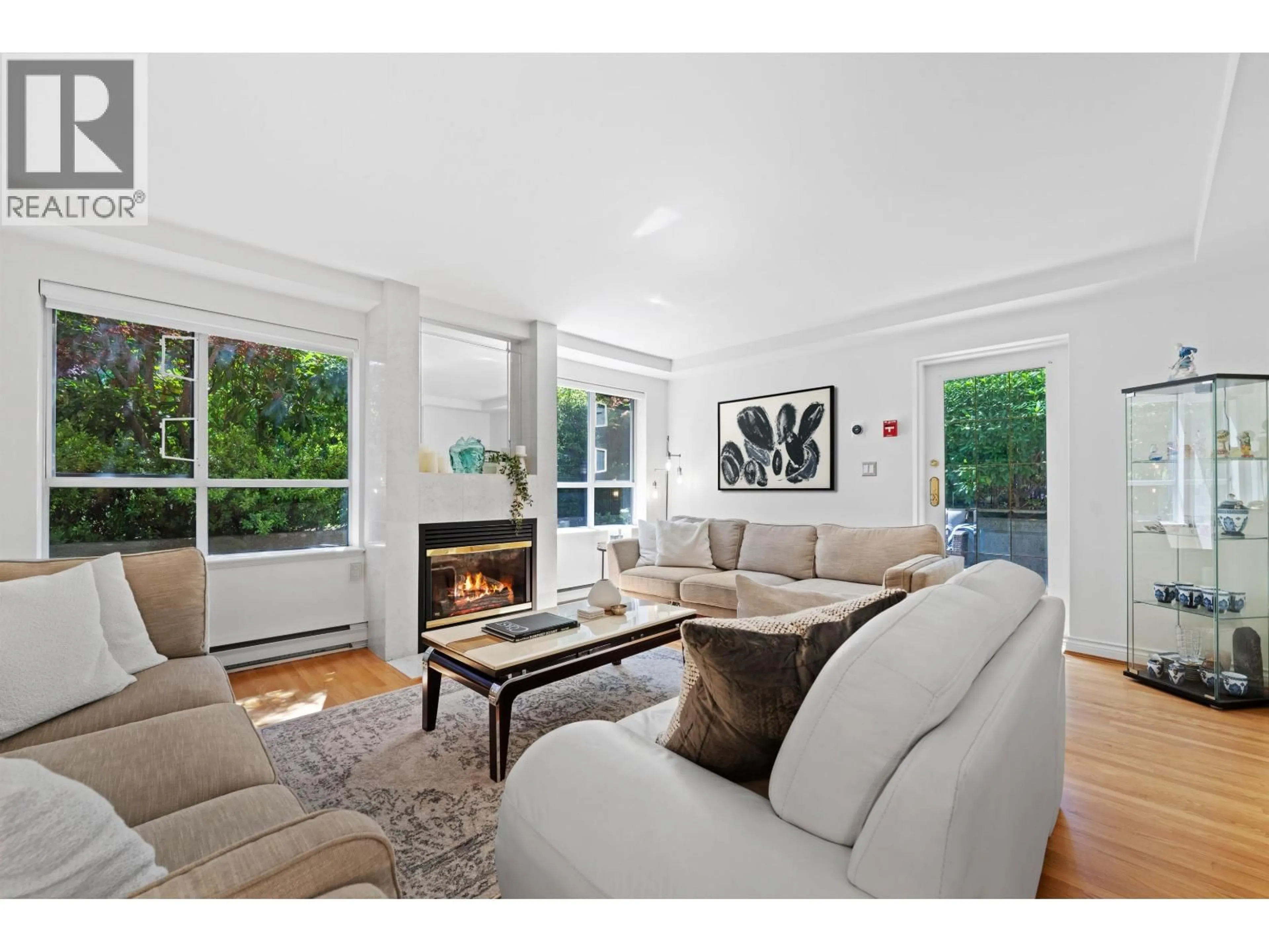 Living room with furniture, unknown for 102 - 2128 43RD AVENUE, Vancouver British Columbia V6M2E1