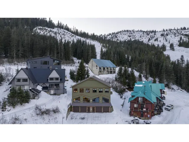 #1 - 20942 SNOWFLAKE CRESCENT, Mission 2