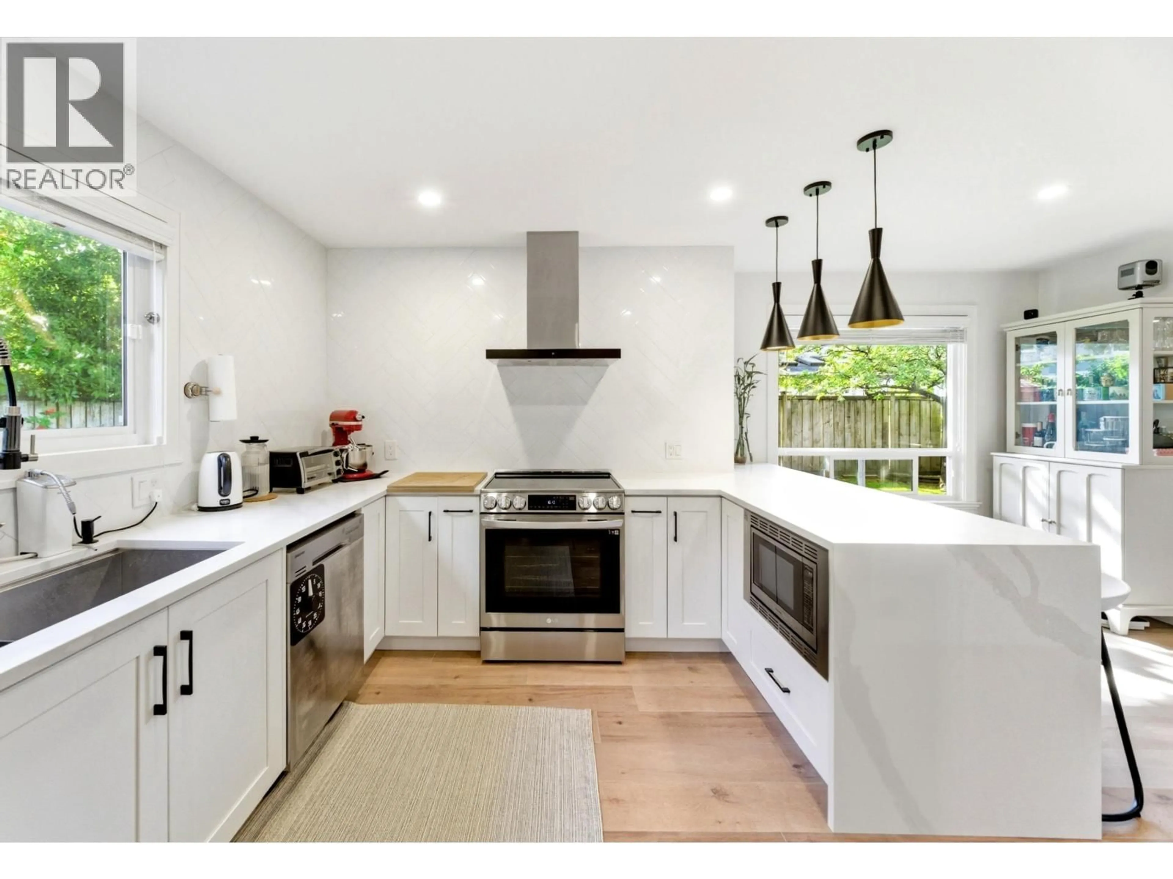 Open concept kitchen, unknown for 16 - 8631 NO. 3 ROAD, Richmond British Columbia V6Y2E6