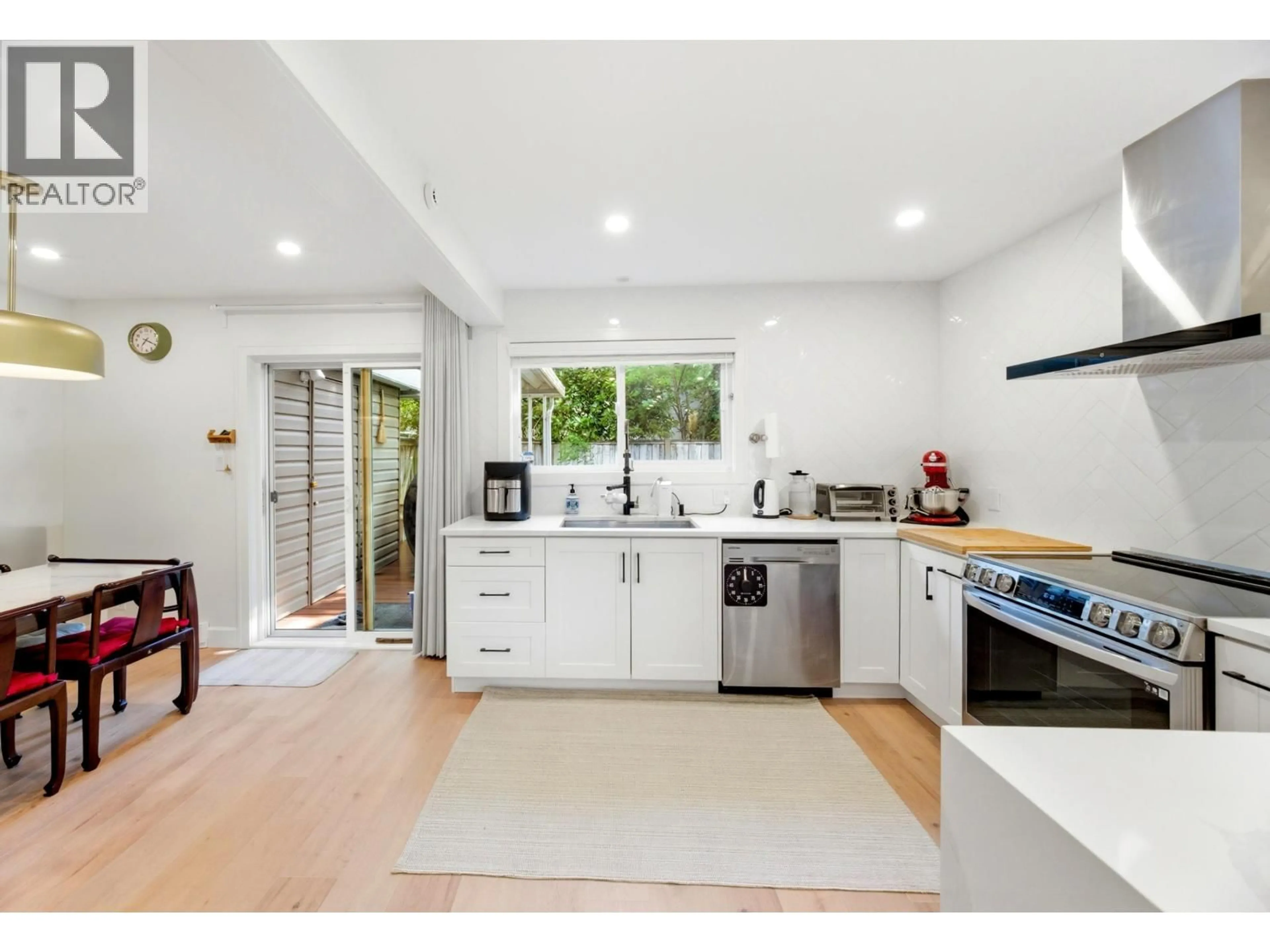 Unknown for 16 - 8631 NO. 3 ROAD, Richmond British Columbia V6Y2E6