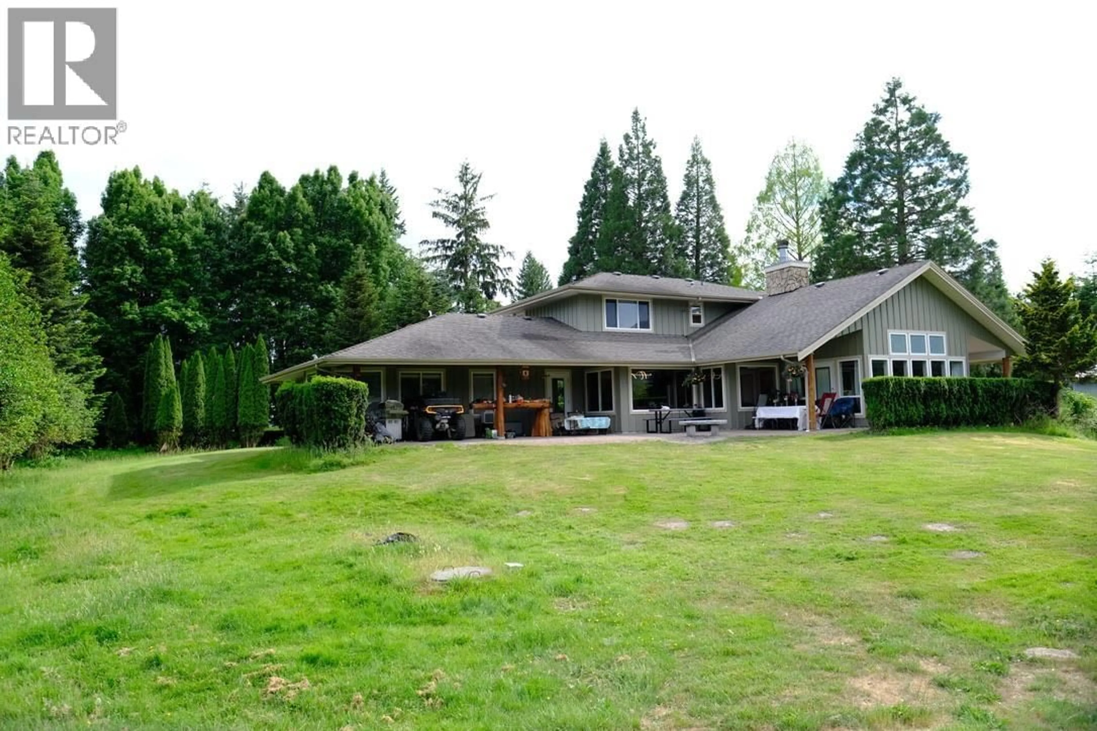 Patio, unknown for 19465 MCNEIL ROAD, Pitt Meadows British Columbia V3Y1Z1