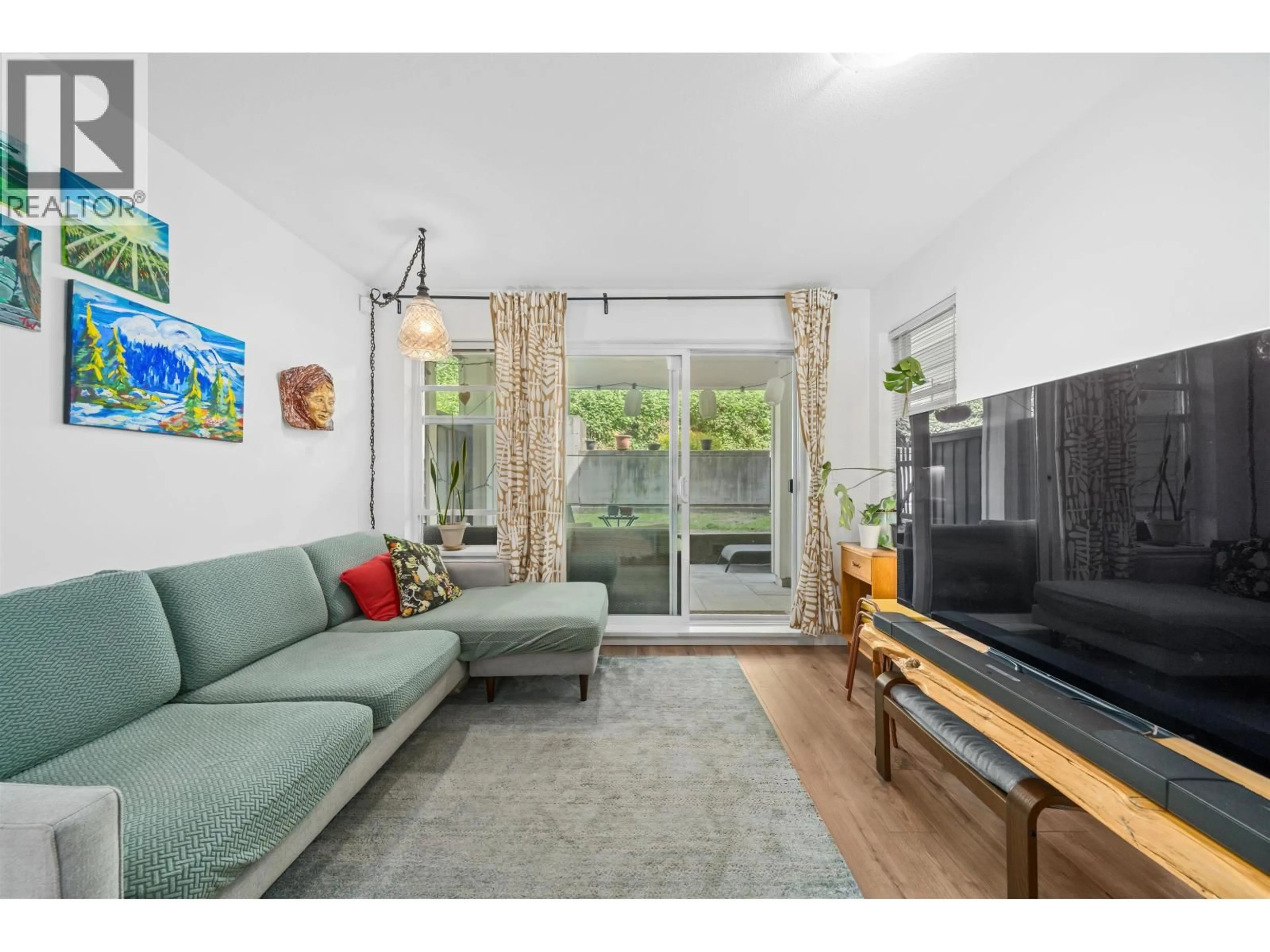 Living room with furniture, unknown for 203 - 4833 BRENTWOOD DRIVE, Burnaby British Columbia V5C0C3