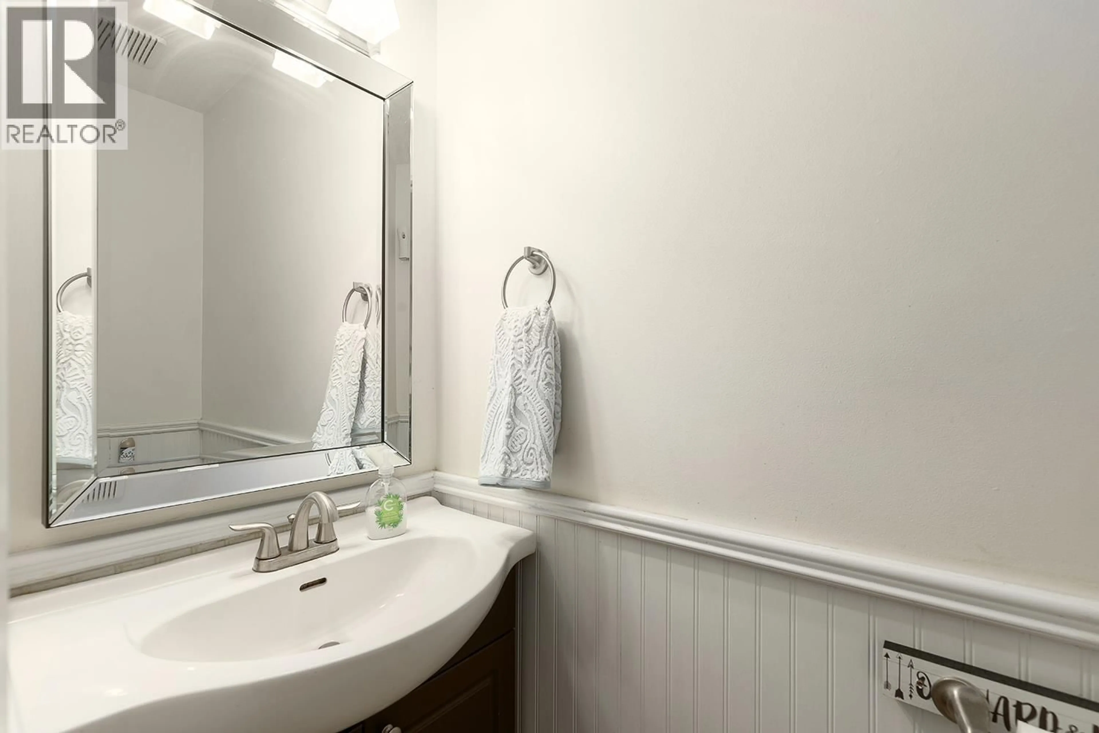 Standard bathroom, unknown for 11 - 21541 MAYO PLACE, Maple Ridge British Columbia V2X2L1