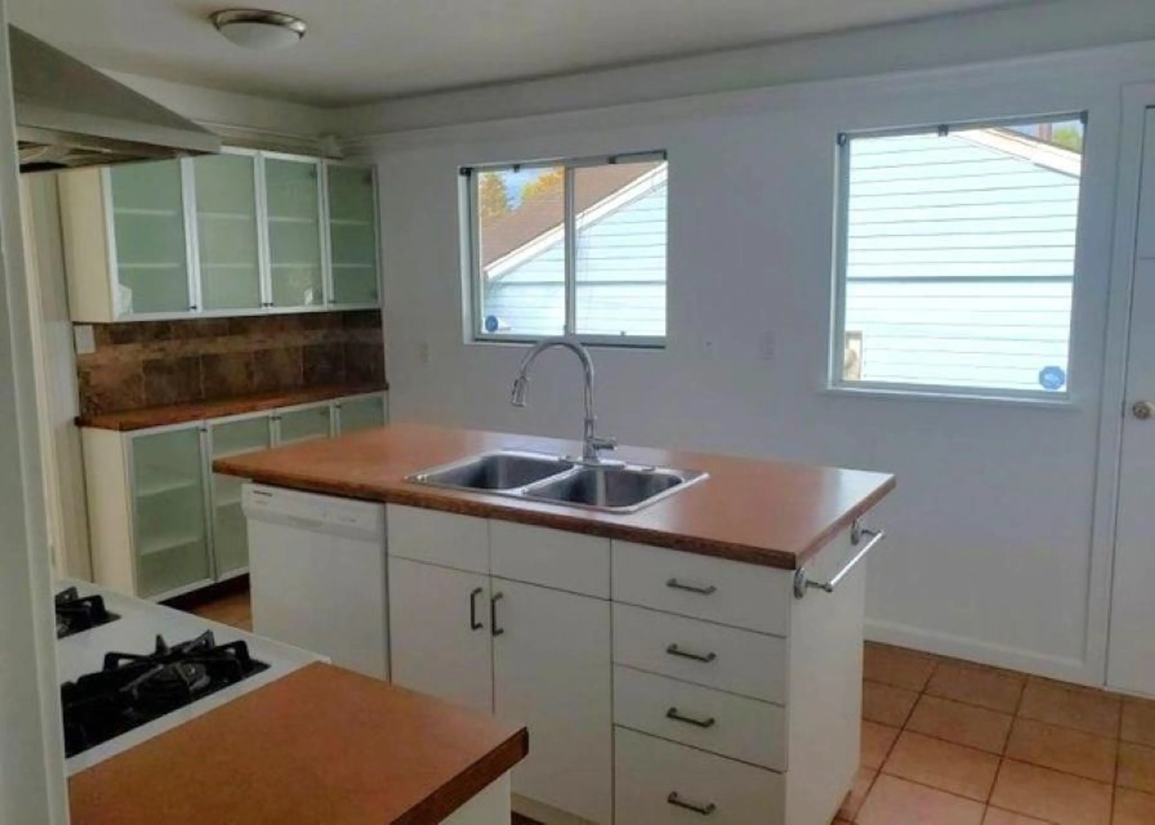 Standard kitchen, unknown for 11044 ORIOLE DRIVE, Surrey British Columbia V3R5A6