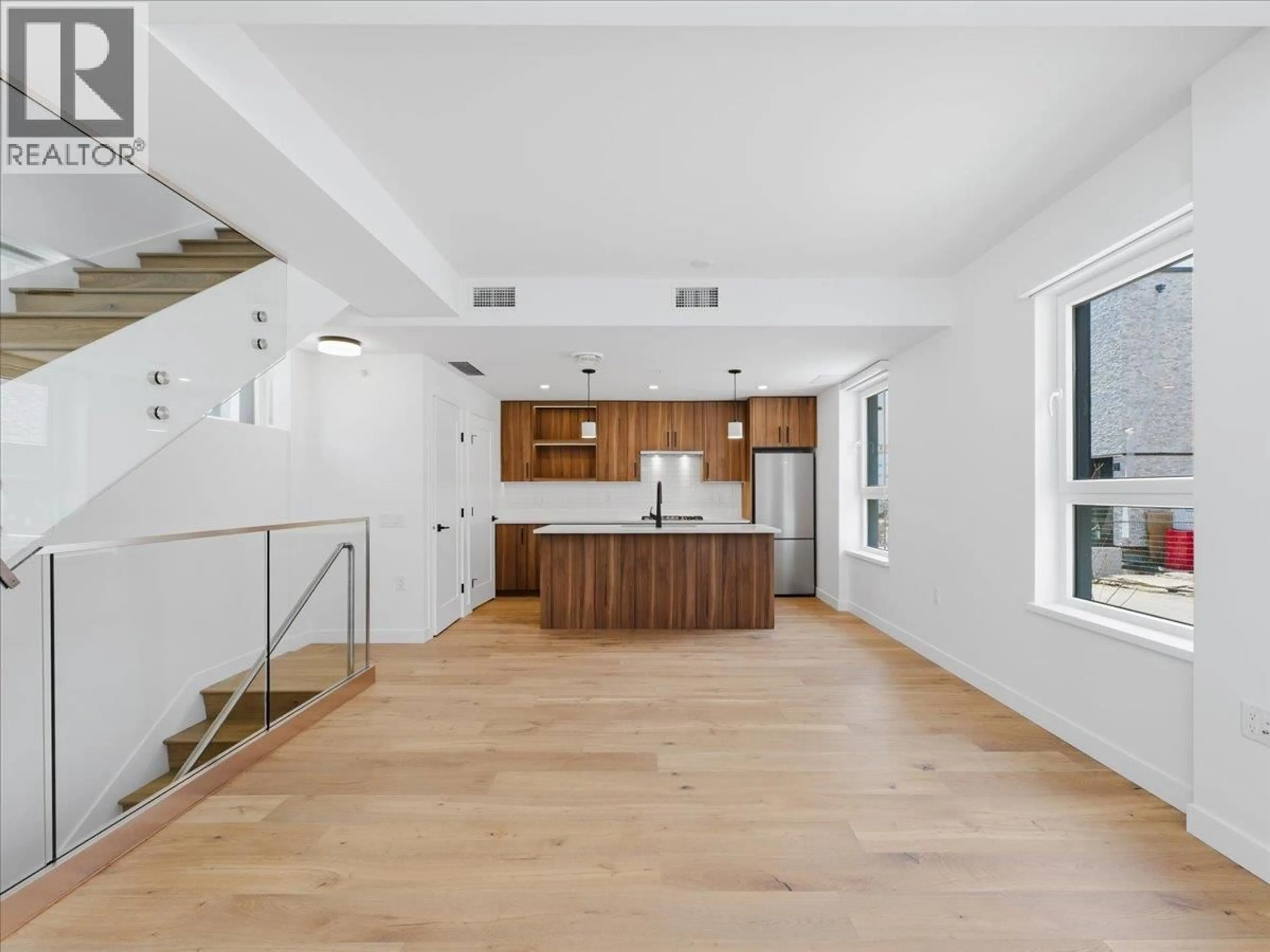 Open concept kitchen, unknown for 6833 CAMBIE STREET, Vancouver British Columbia V6P3H1