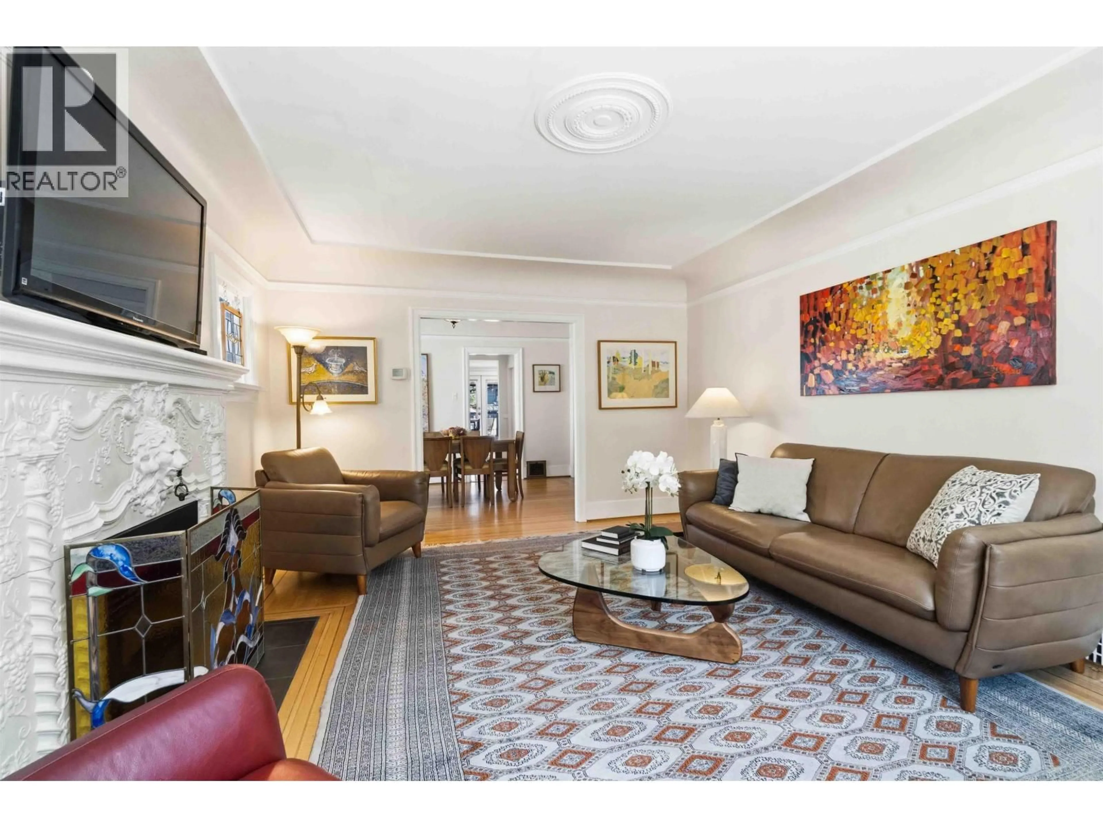 Living room with furniture, unknown for 433 18TH AVENUE, Vancouver British Columbia V5Y2A9