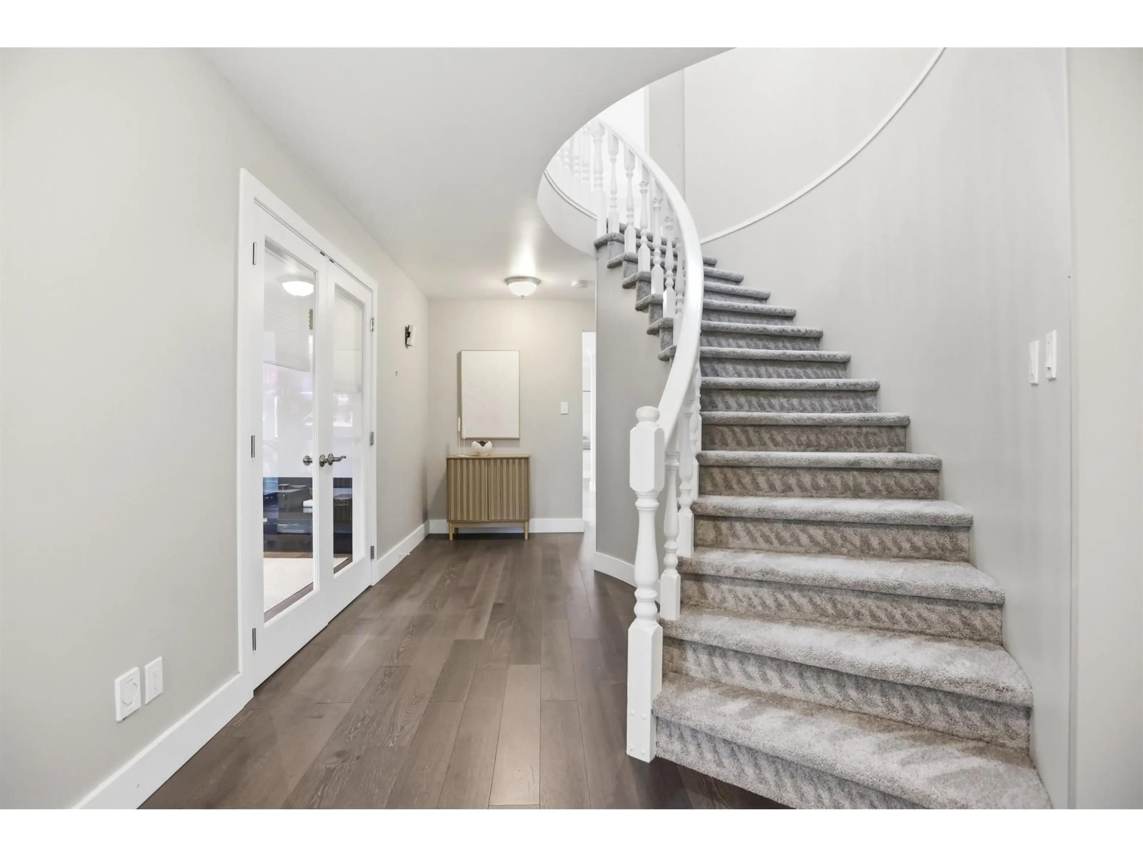 Indoor entryway for 11858 WOODLYNN COURT, Delta British Columbia V4E3G6