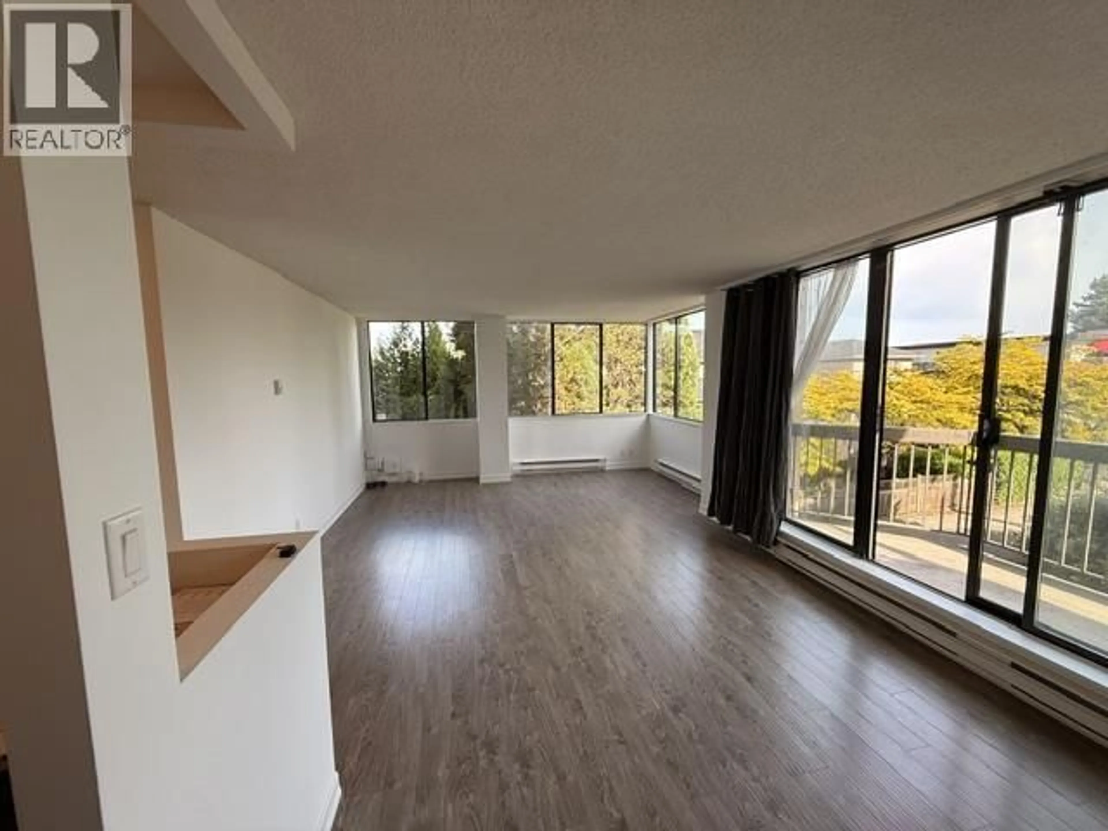 A pic of a room for 303 - 6540 BURLINGTON AVENUE, Burnaby British Columbia V5H4G3