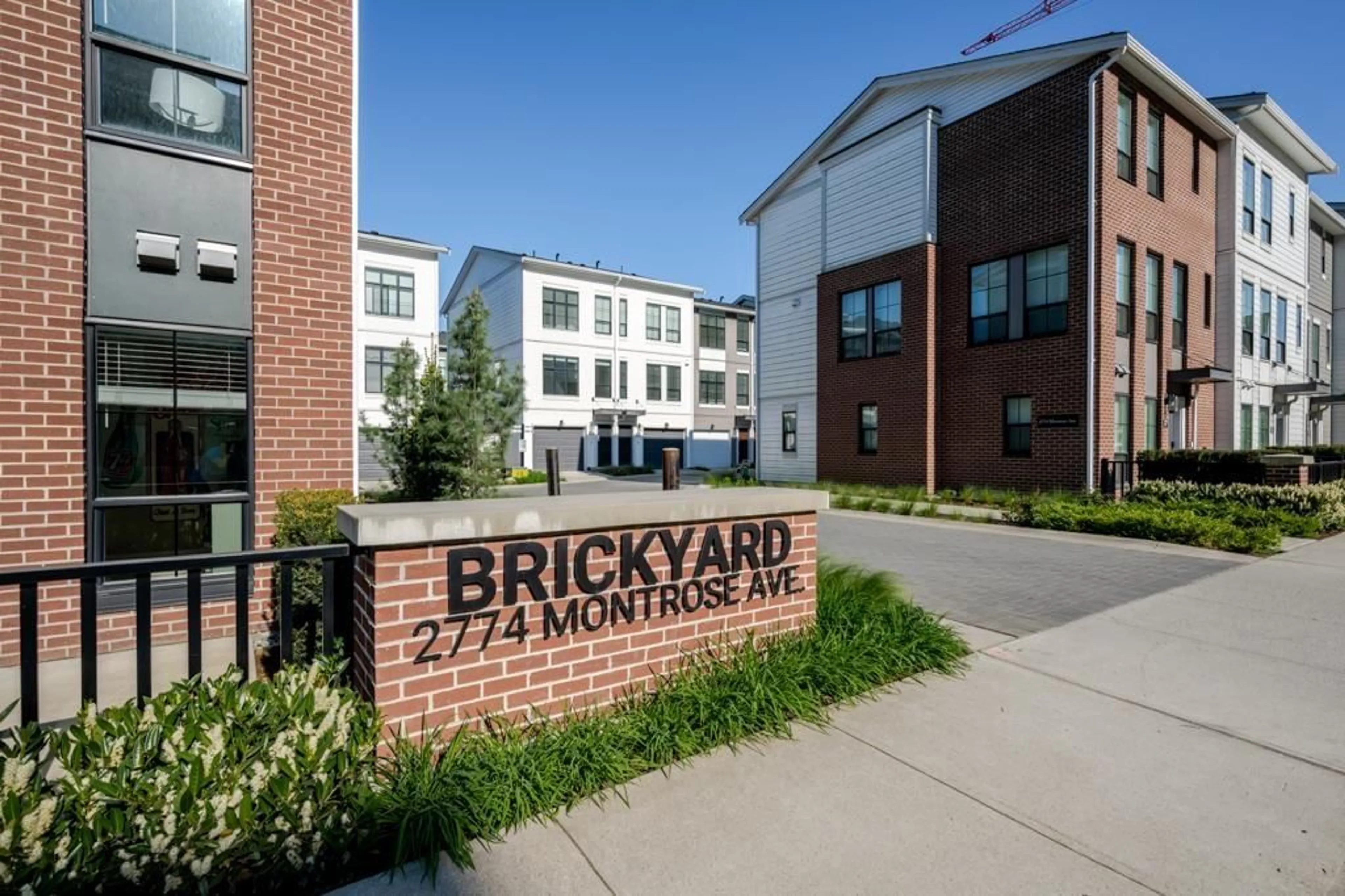 Home with brick exterior material, building for 35 - 2774 MONTROSE AVENUE, Abbotsford British Columbia V2S0N4