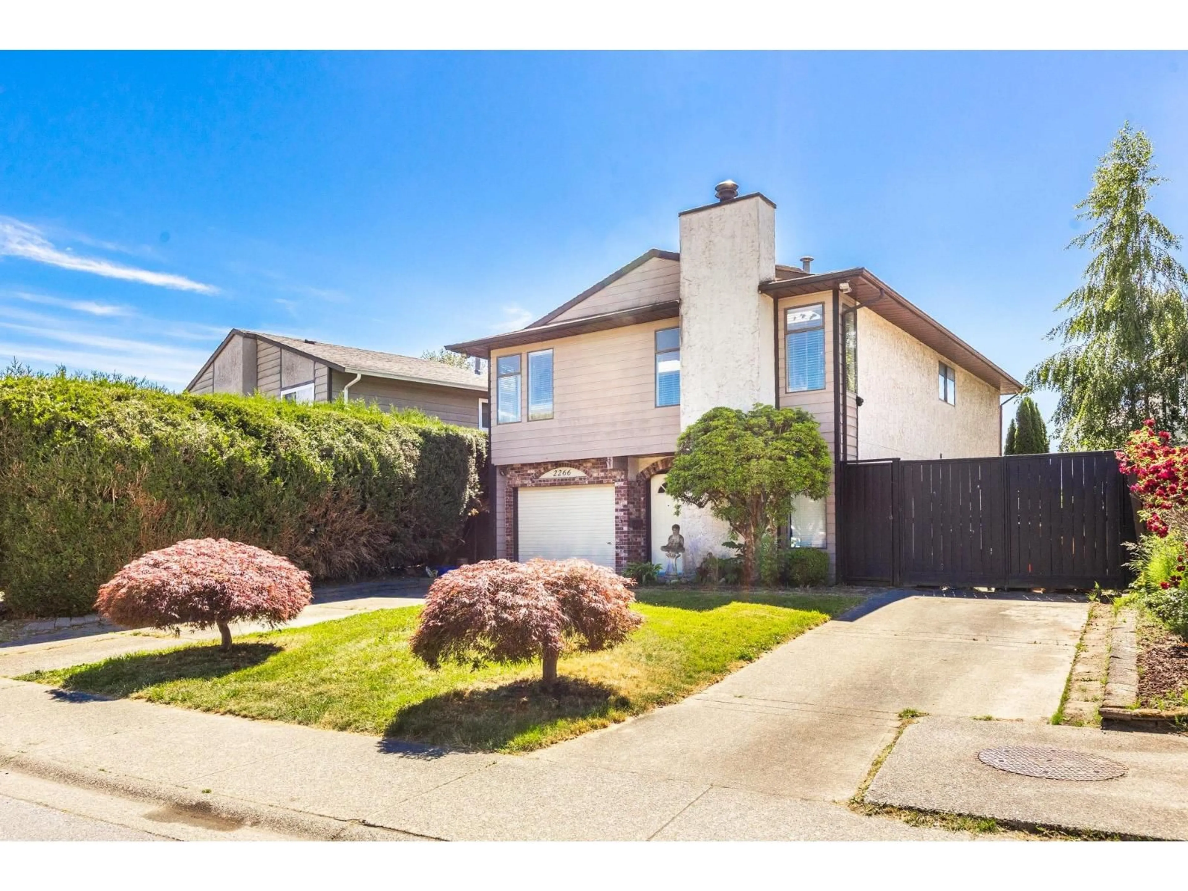 Unknown for 2266 WILLOUGHBY WAY, Langley British Columbia V2Y1C1