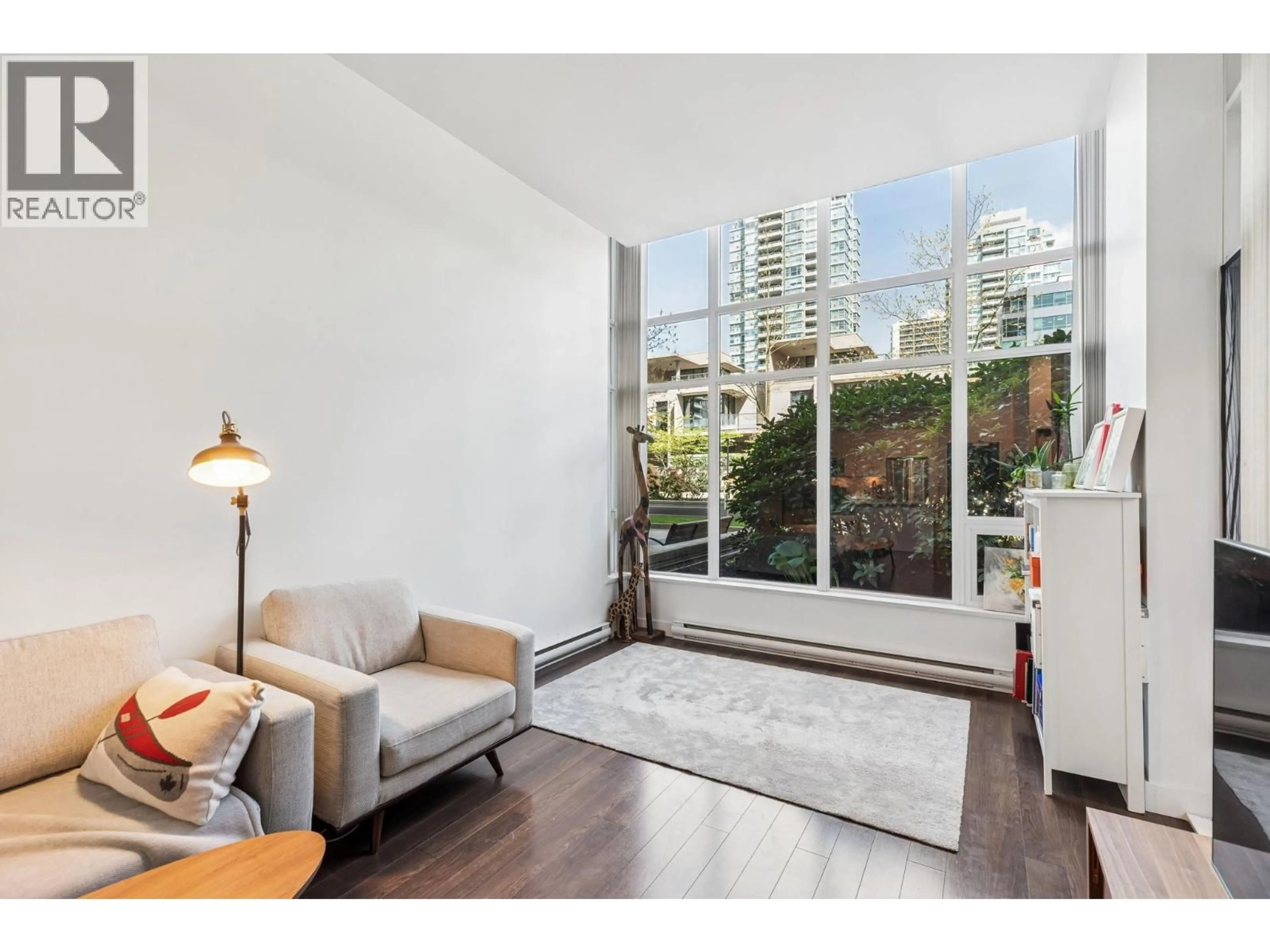 Living room with furniture, unknown for 101 - 2077 ROSSER AVENUE, Burnaby British Columbia V5C0E1