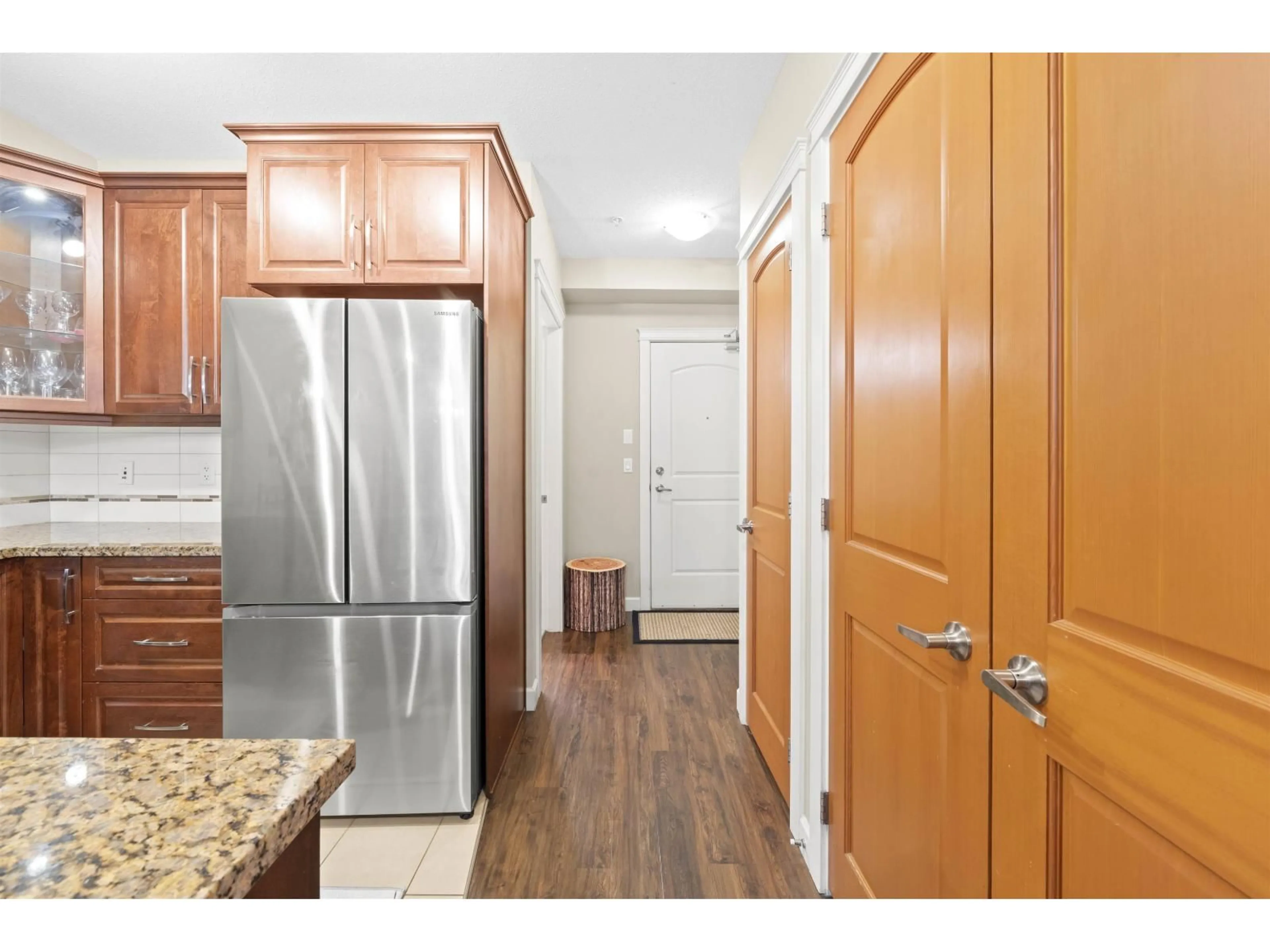 Standard kitchen, wood/laminate floor for 306 - 8328 207A STREET, Langley British Columbia V2Y0K5