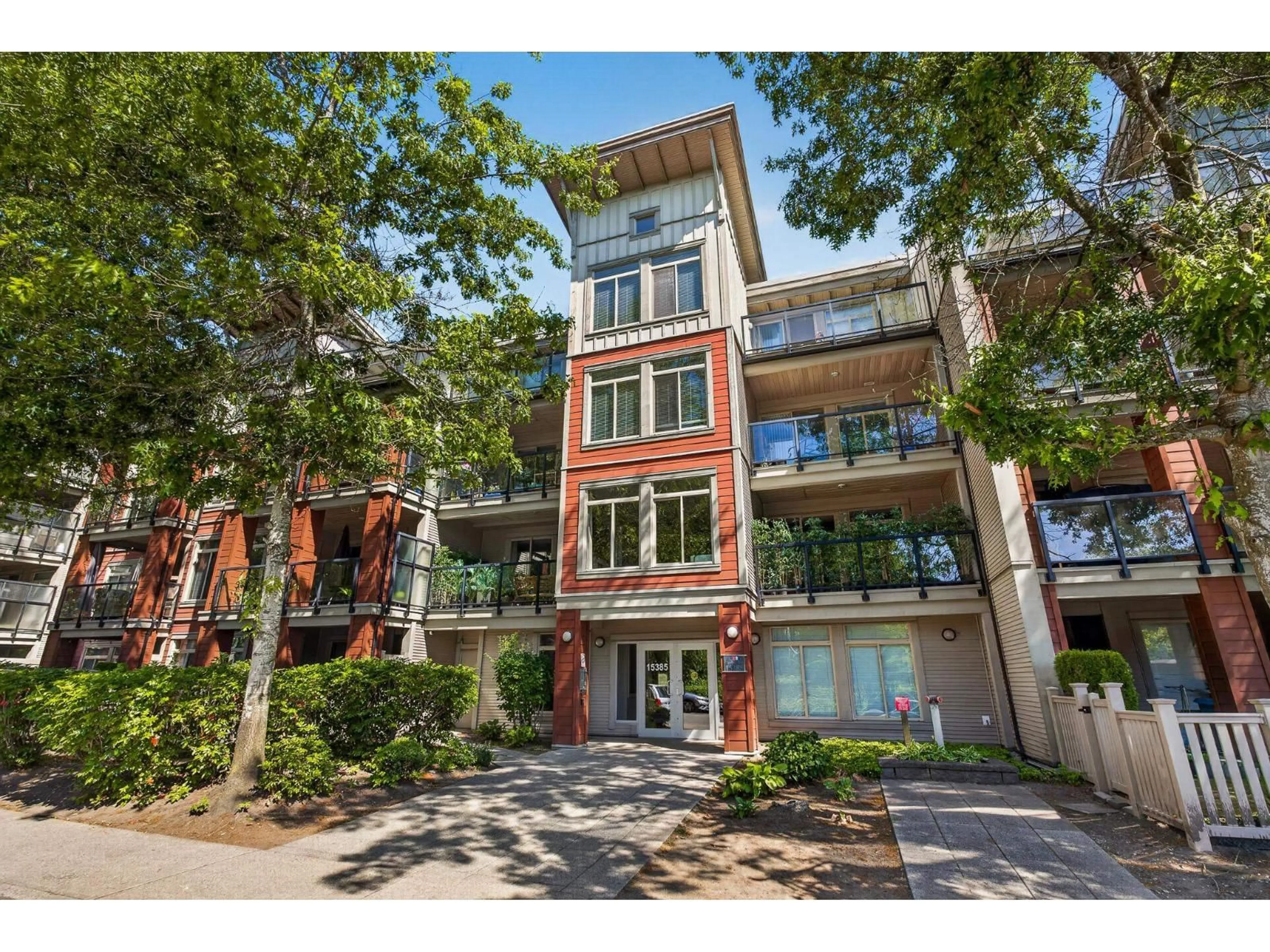 Unknown for 121 - 15385 101A AVENUE, Surrey British Columbia V3R0B4