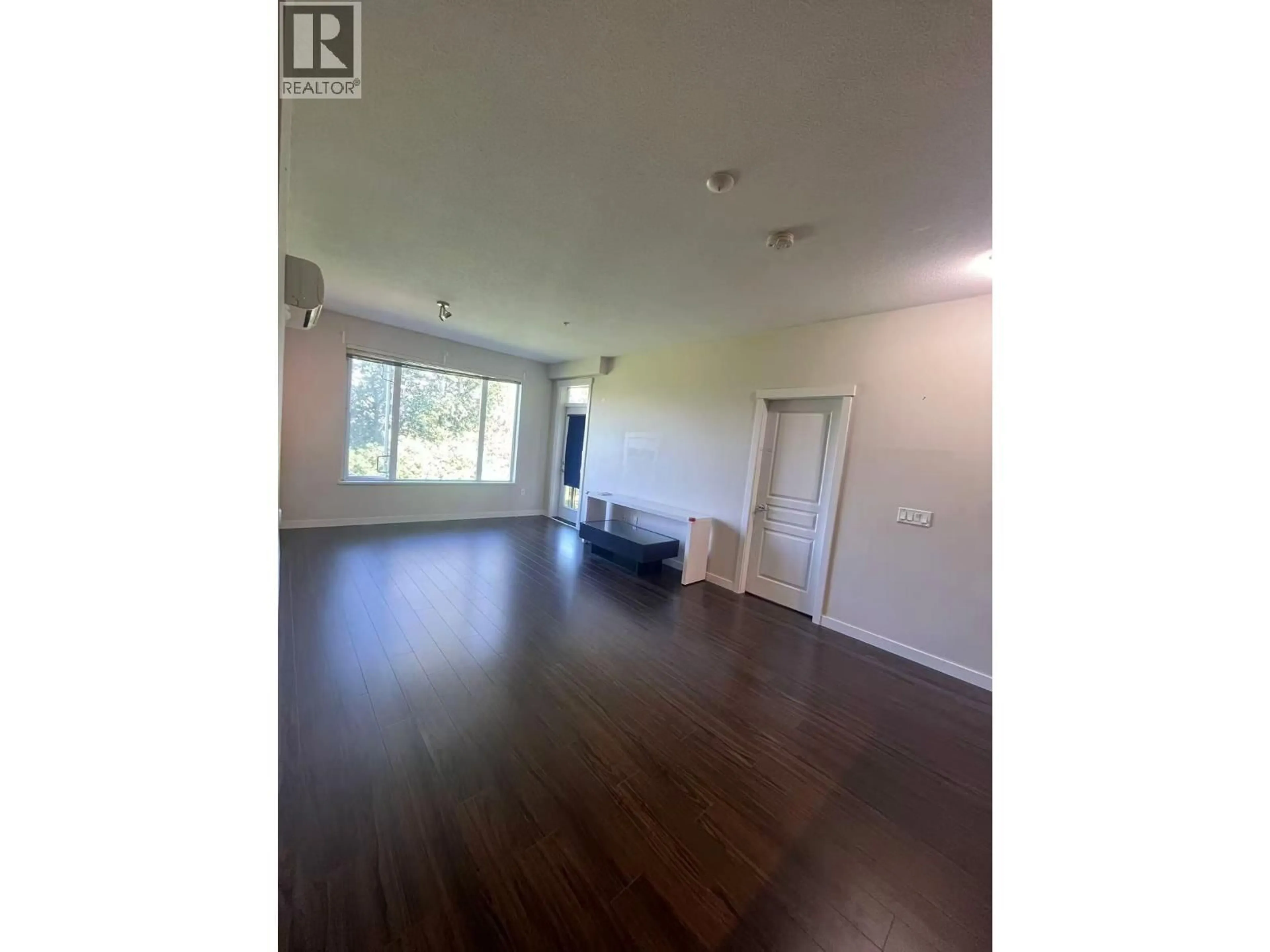 A pic of a room for 351 - 9388 MCKIM WAY, Richmond British Columbia V6X0J7