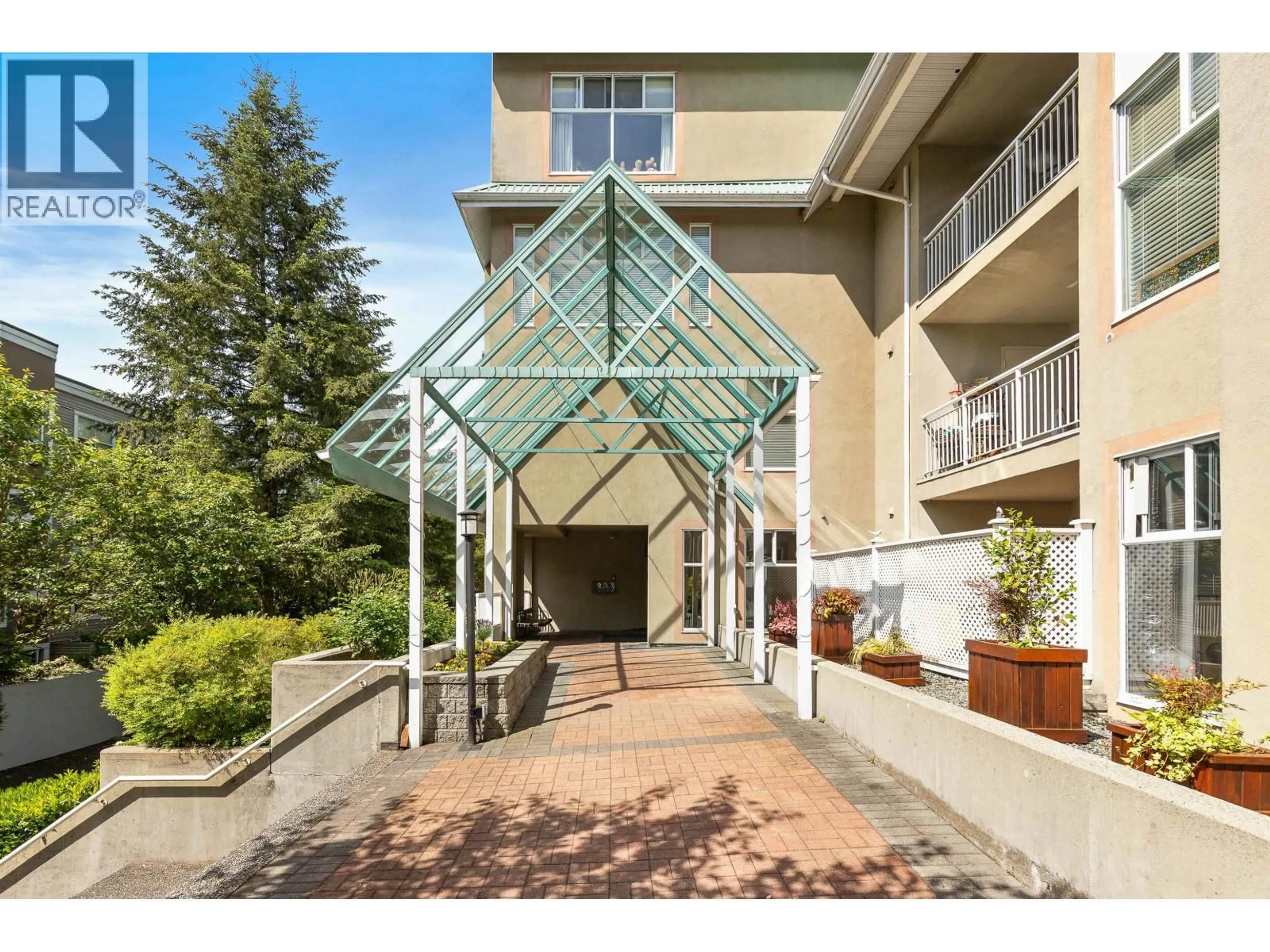 Indoor foyer for 208 - 11609 227 STREET, Maple Ridge British Columbia V2X2L9