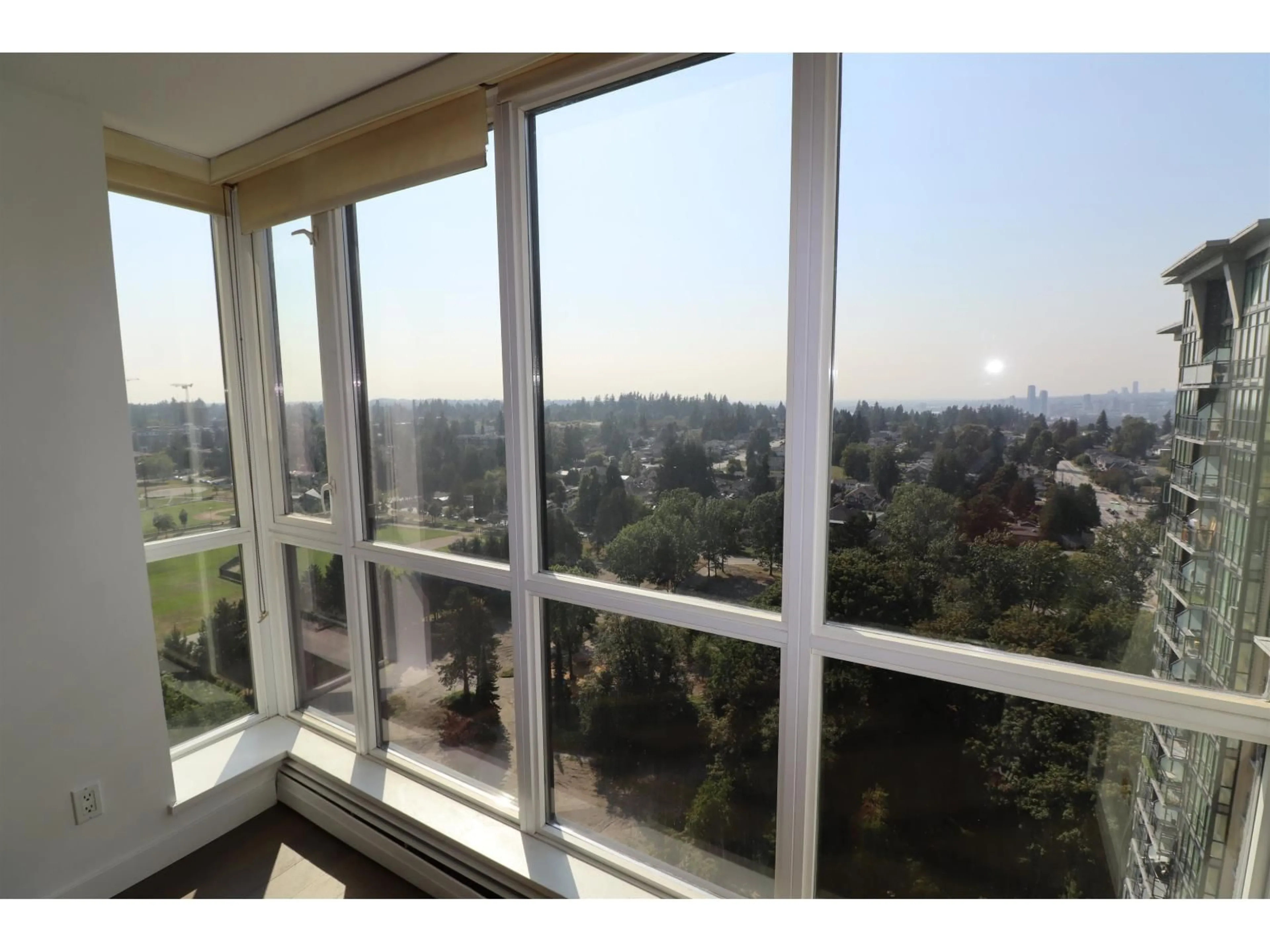 A pic of a room for 1906 - 10777 UNIVERSITY DRIVE, Surrey British Columbia V3T0E6