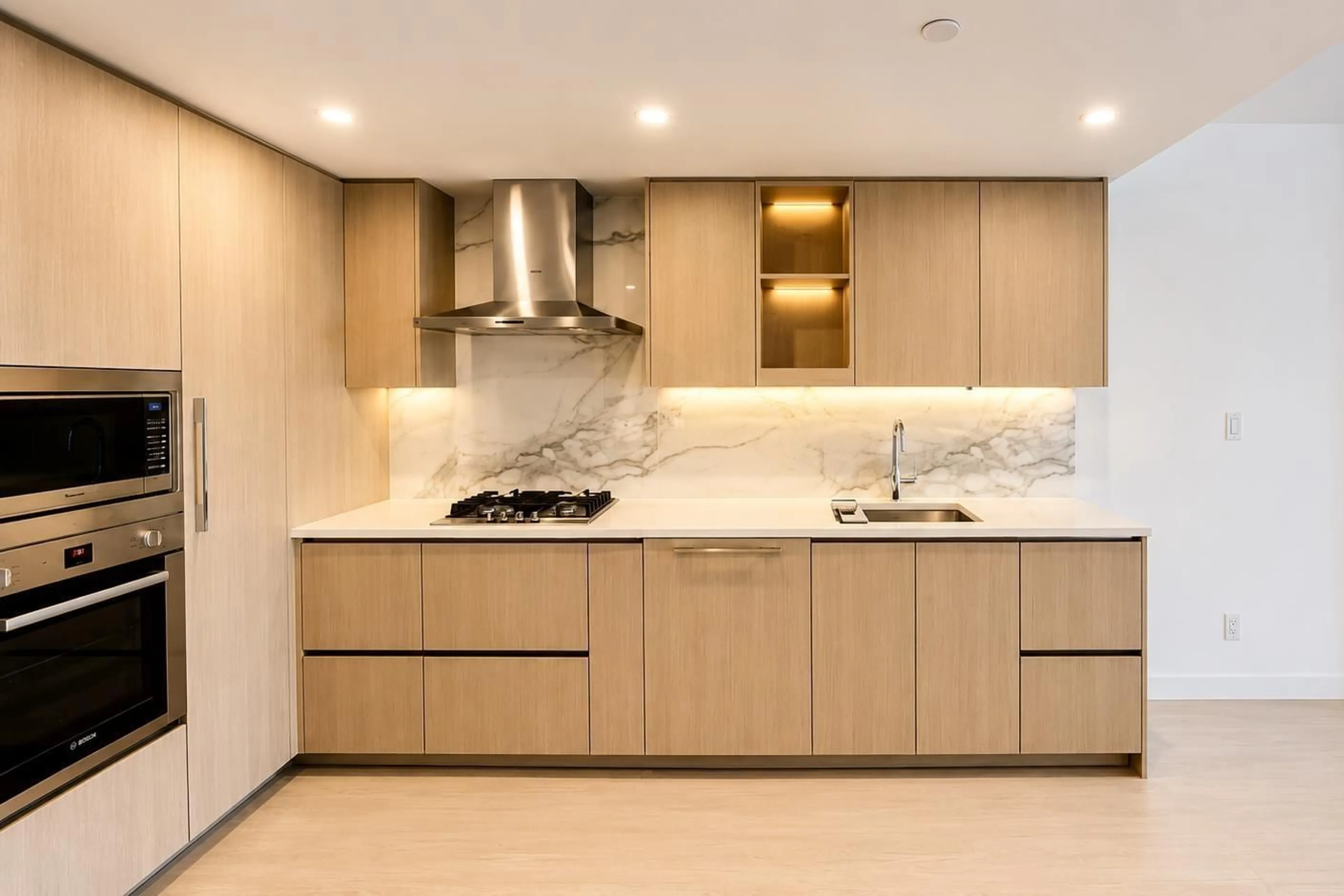 Contemporary kitchen, unknown for 2001 - 13768 100 AVENUE, Surrey British Columbia V3T0V2