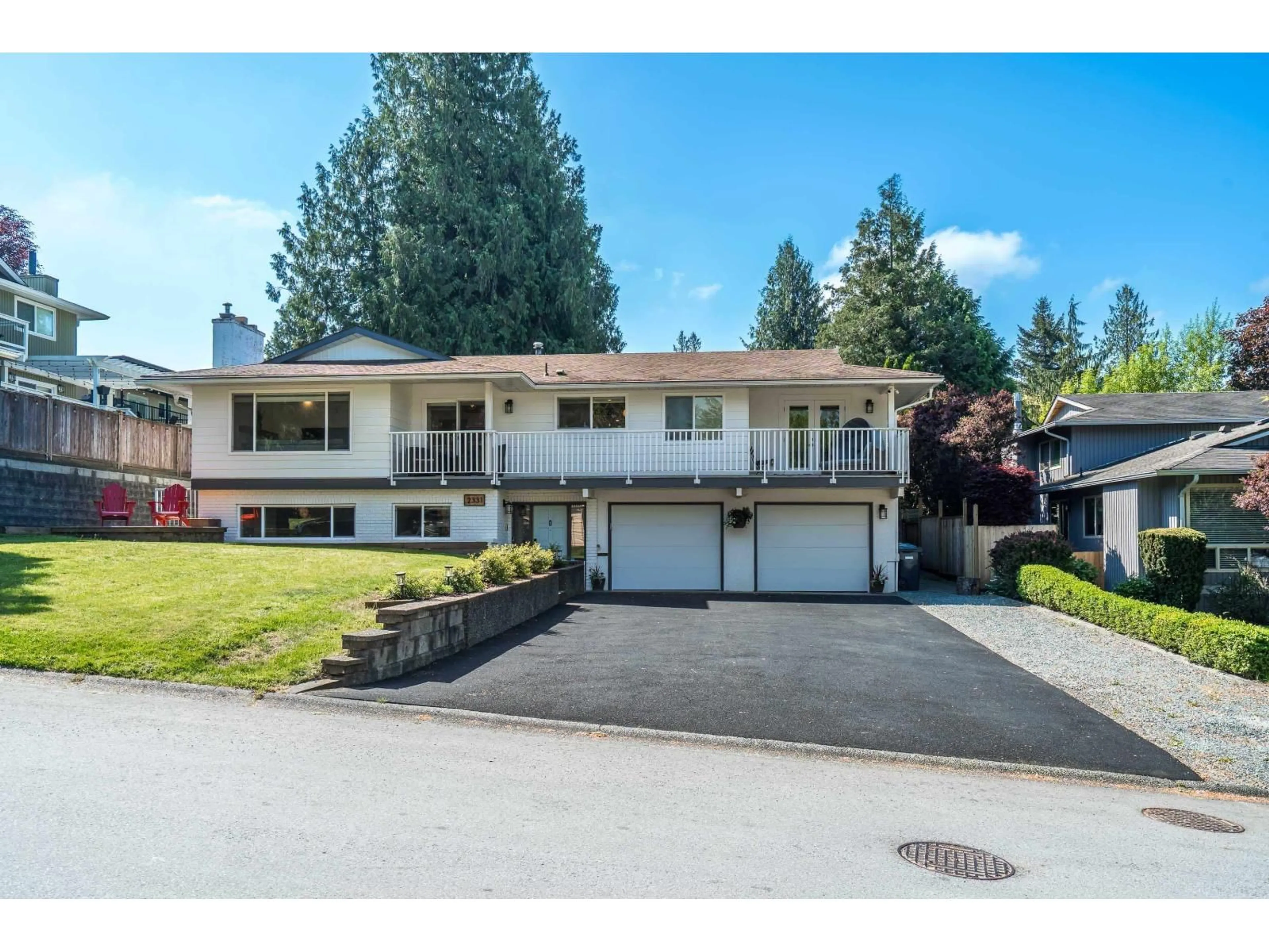 Home with vinyl exterior material, street for 2331 ANORA DRIVE, Abbotsford British Columbia V2S5P5