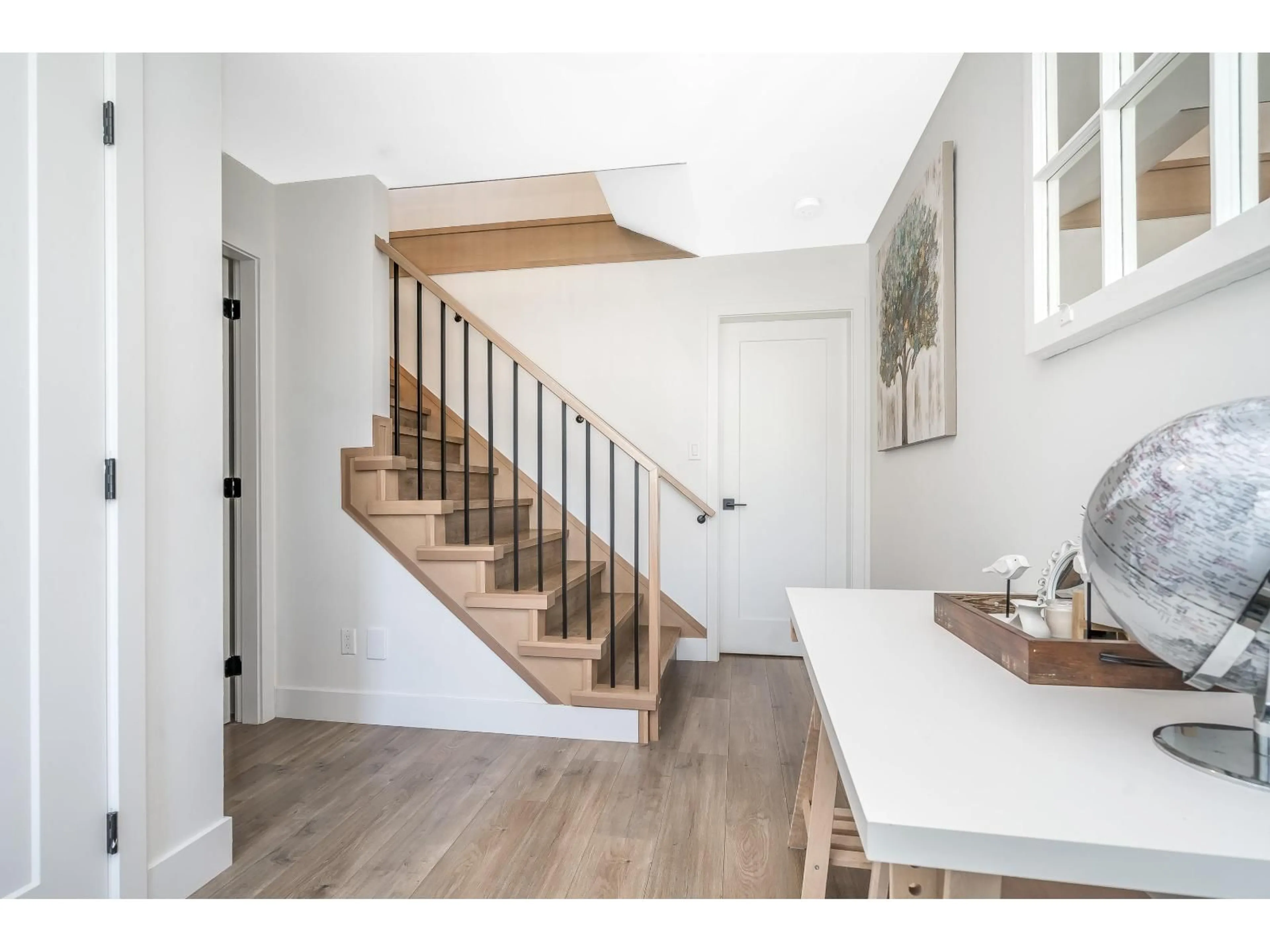 Indoor entryway for 2331 ANORA DRIVE, Abbotsford British Columbia V2S5P5