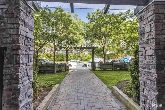 320 - 8183 121A STREET, Surrey 2
