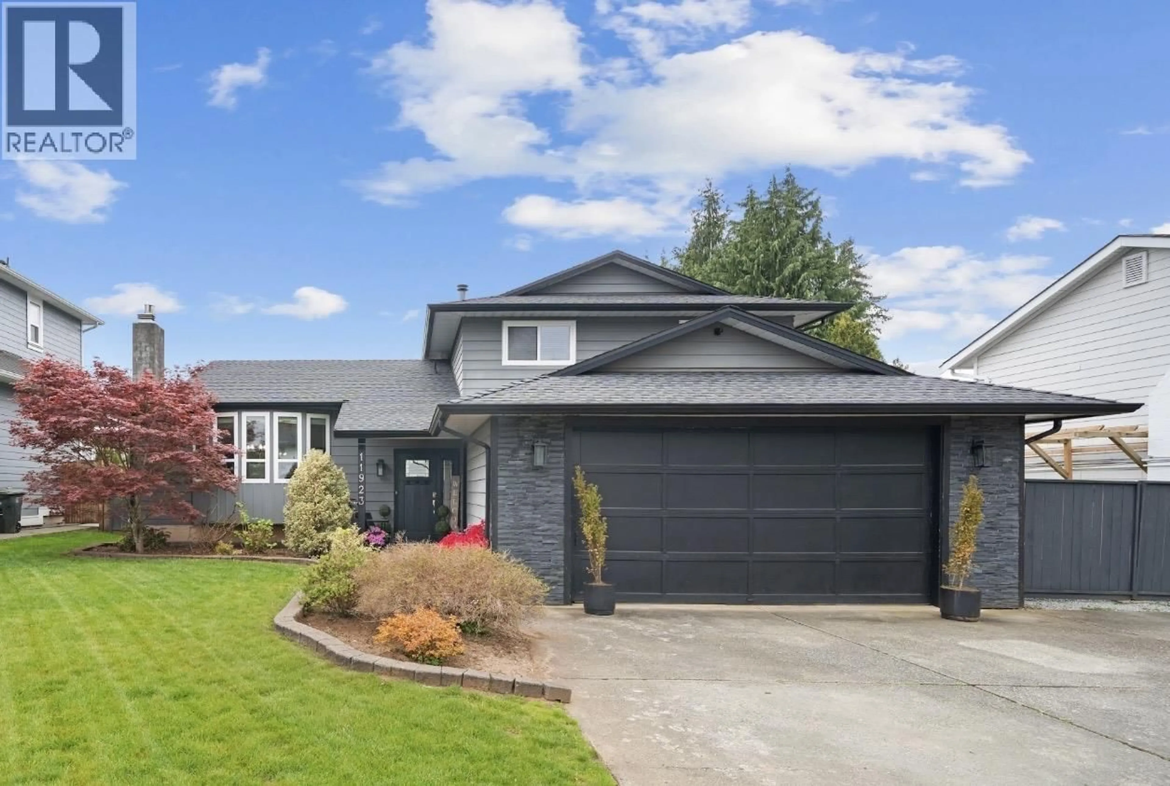 Home with vinyl exterior material, street for 11923 194B STREET, Pitt Meadows British Columbia V3Y1K3