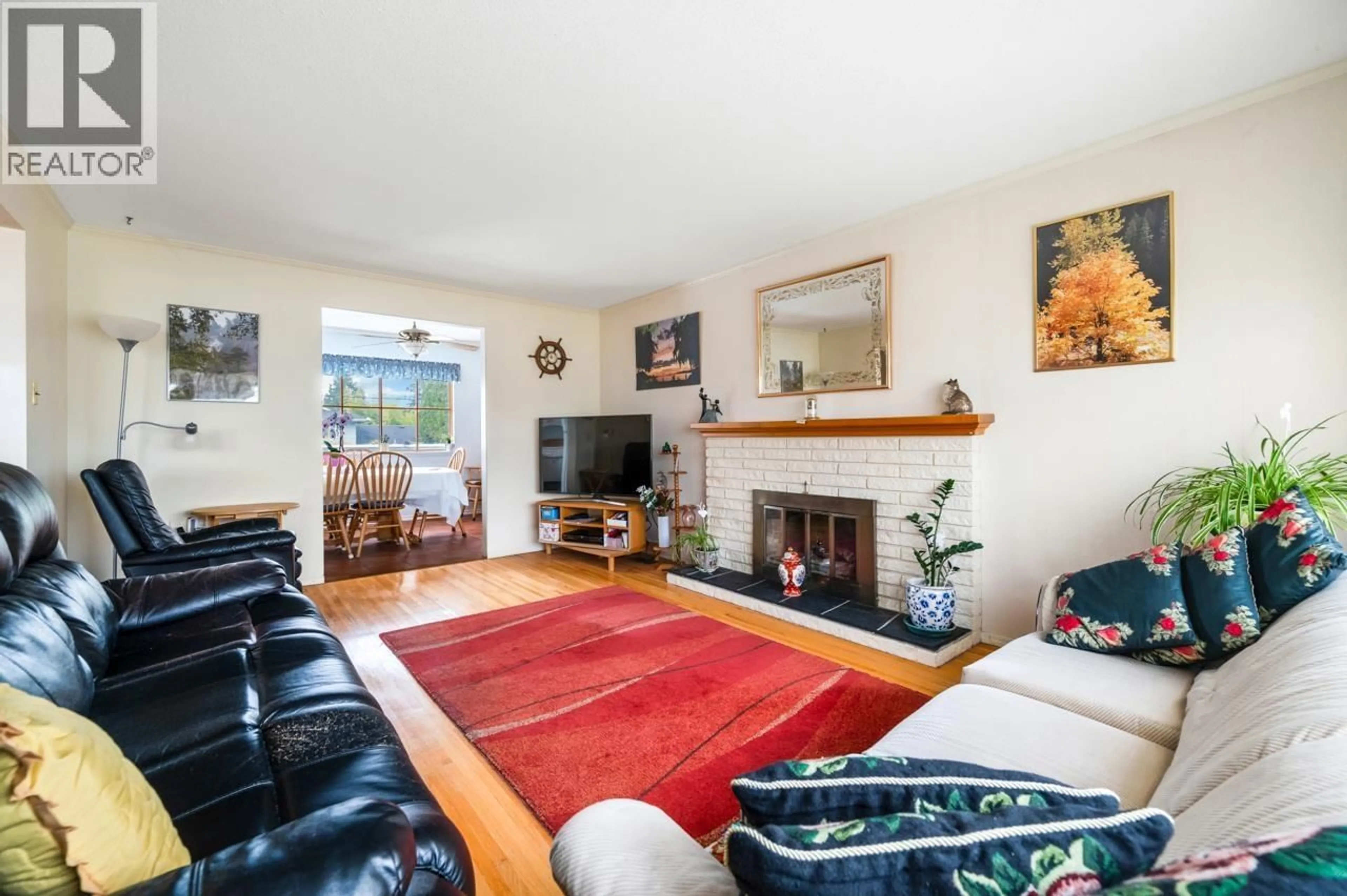 Living room with furniture, unknown for 10395 ARAGON ROAD, Richmond British Columbia V7A3E8