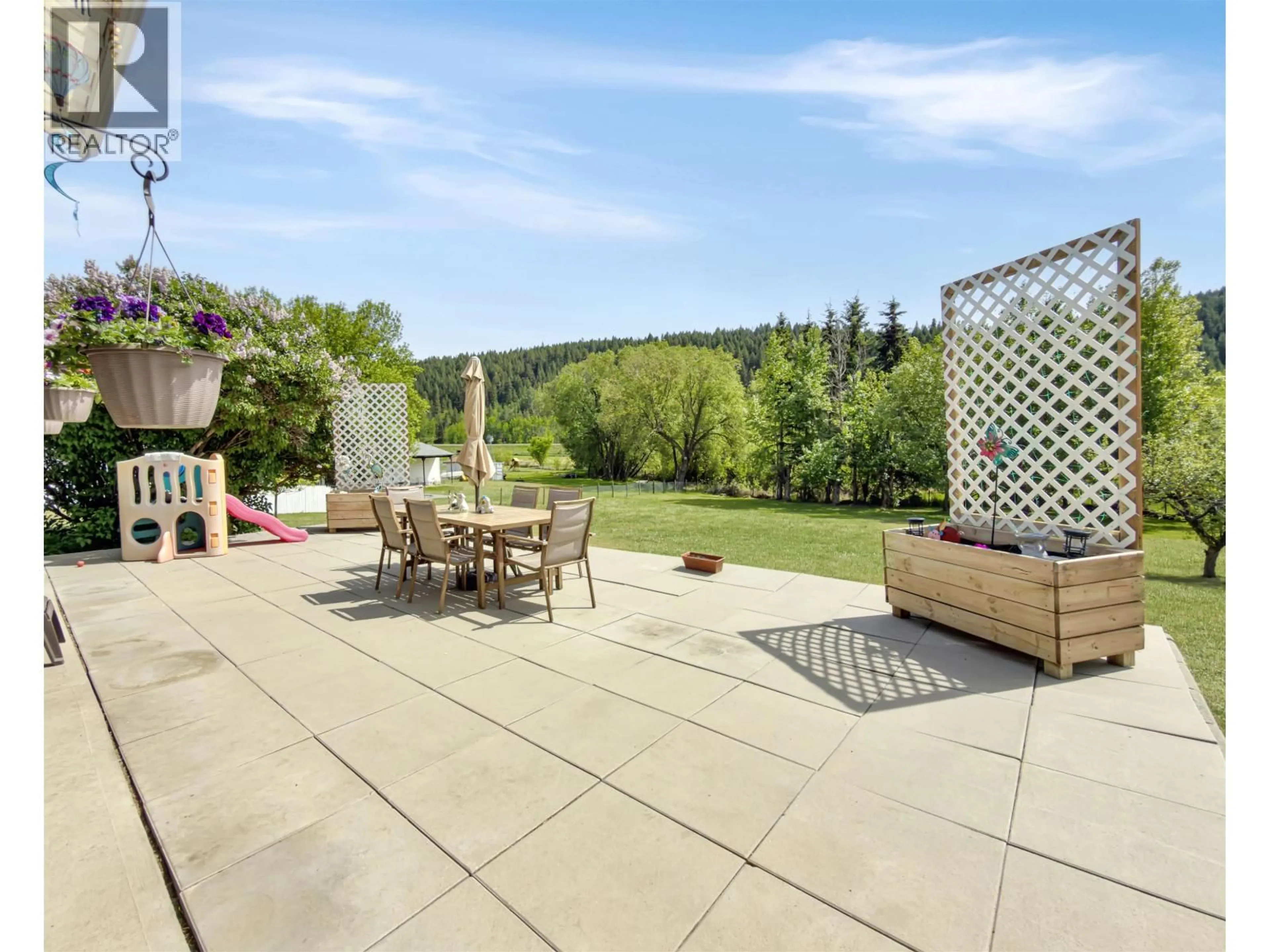 Patio, water/lake/river/ocean view for 2055 COMMODORE CRESCENT, Williams Lake British Columbia V2G2P2