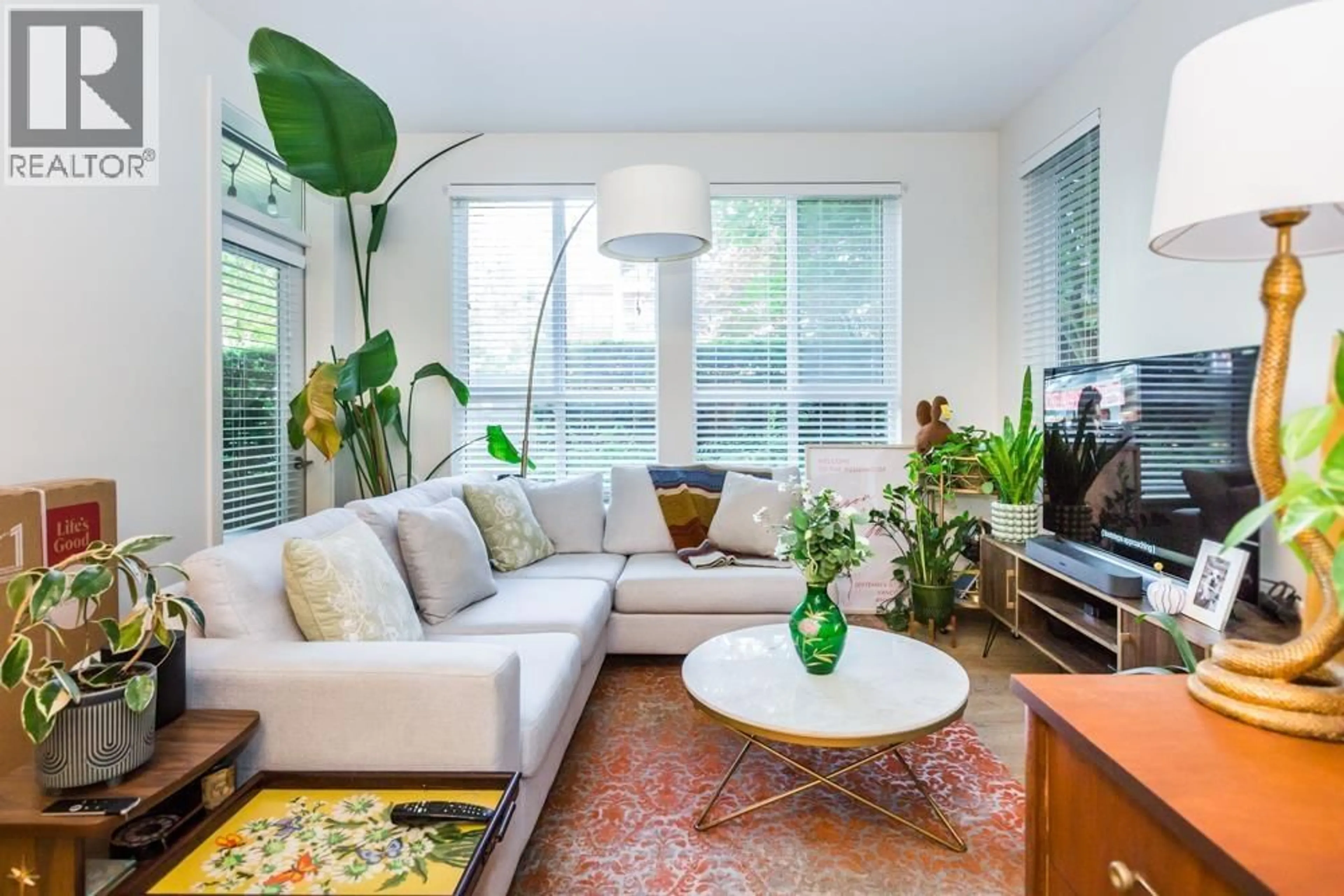 Living room with furniture, unknown for 102 - 611 REGAN AVENUE, Coquitlam British Columbia V3J0E5