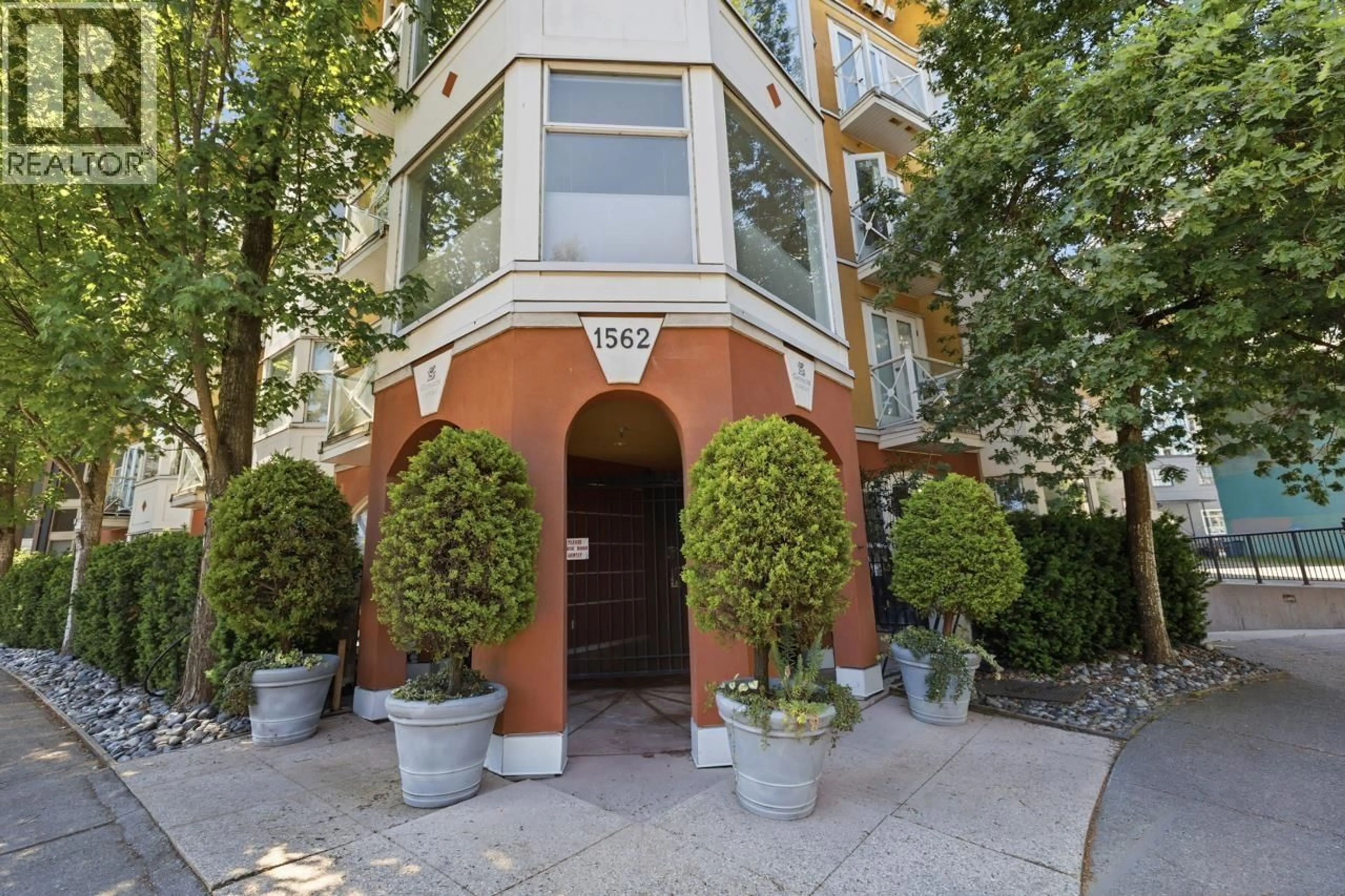 Unknown for 401 - 1562 5TH AVENUE, Vancouver British Columbia V6J5H9