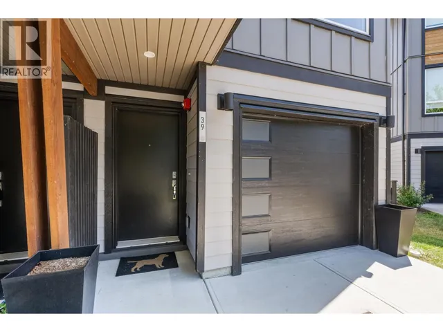 39 - 4292 WOLF WAY, Tsawwassen 2