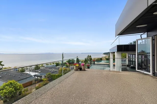 14999 BLACKWOOD LANE, White Rock 5