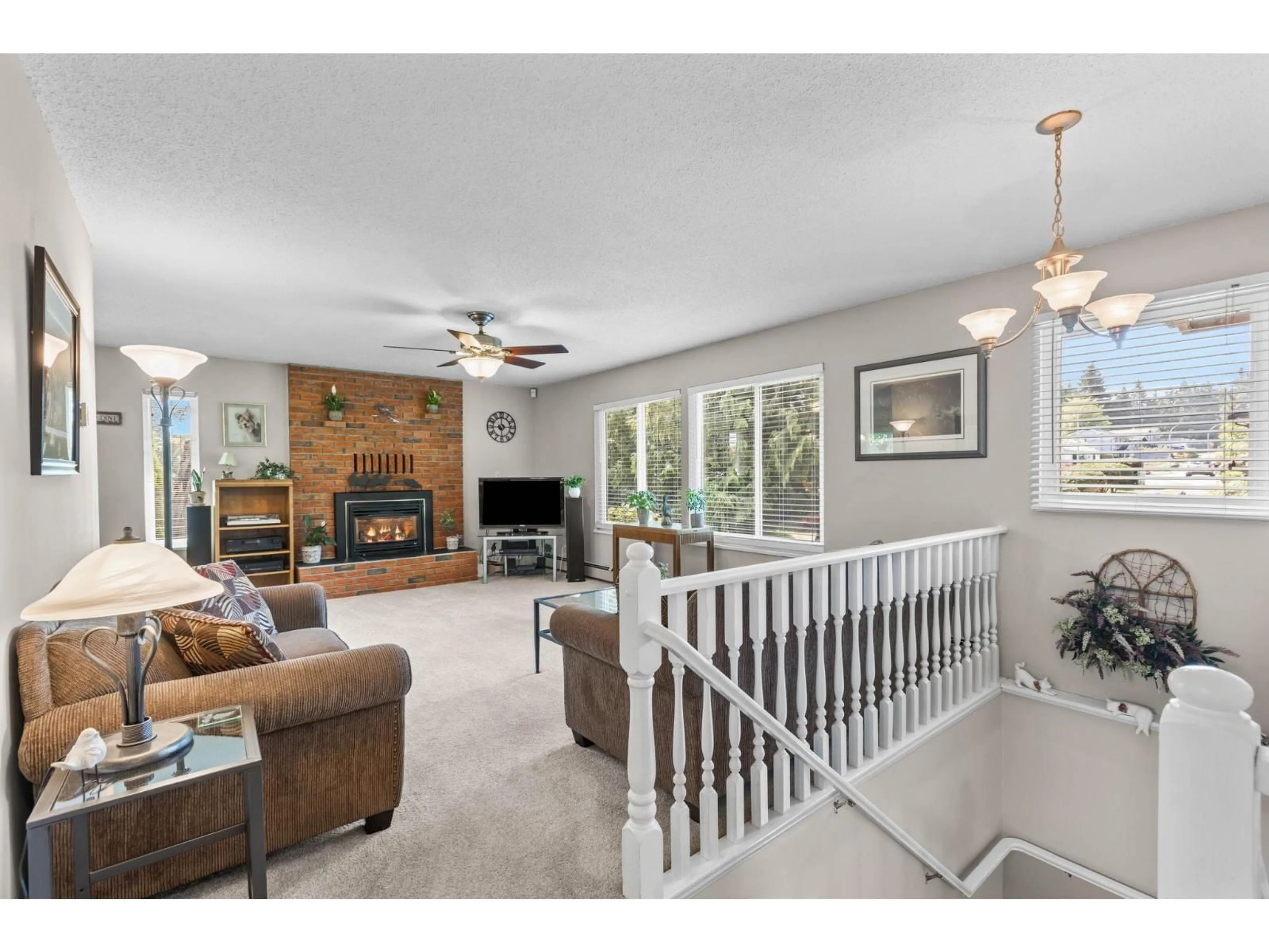 Living room with furniture, unknown for 19949 51 AVENUE, Langley British Columbia V3A7P2