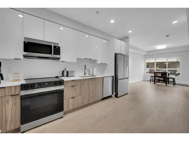 206 - 13458 95 AVENUE, Surrey 5