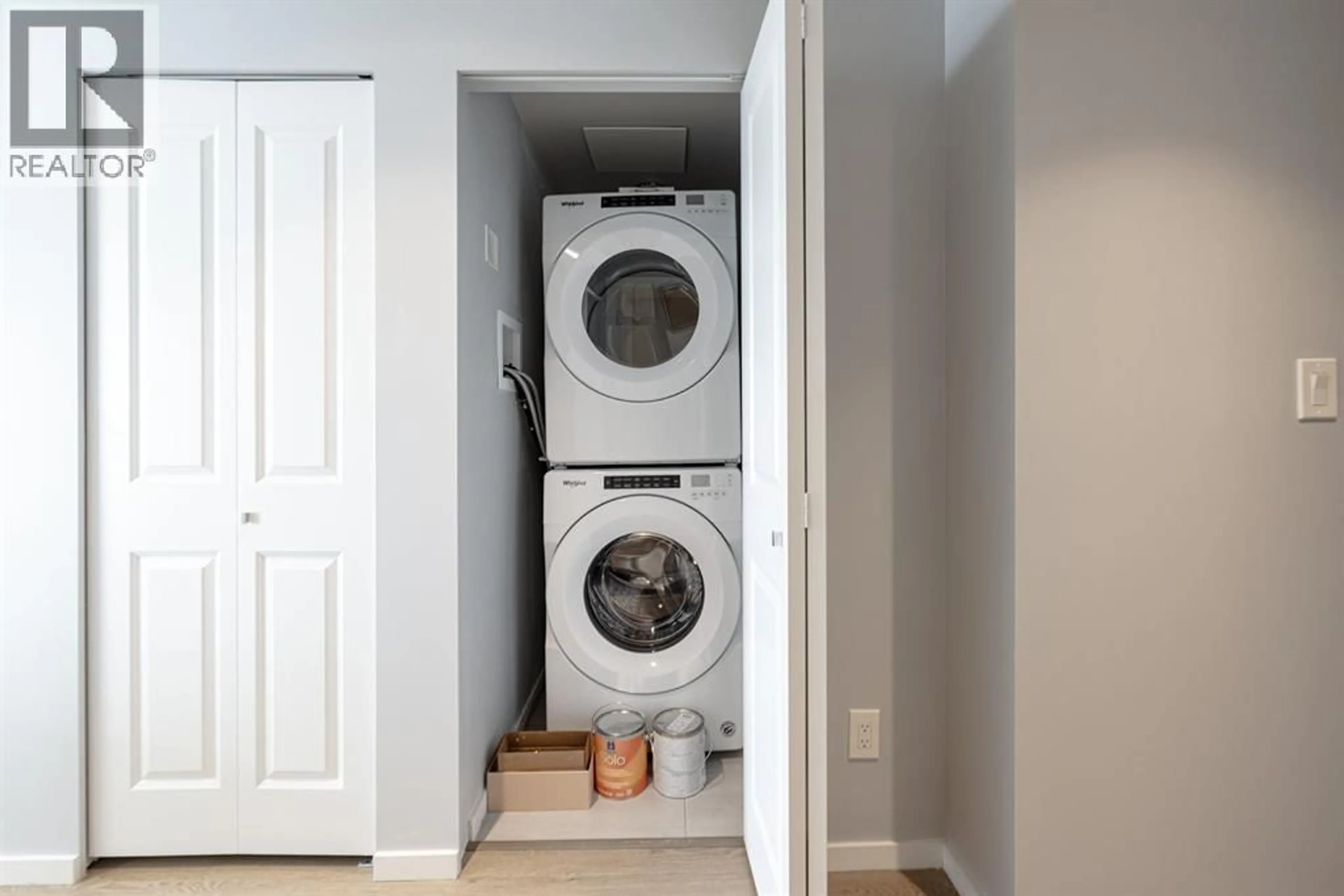 Laundry room for 2508 - 6700 DUNBLANE AVENUE, Burnaby British Columbia V5H0J3