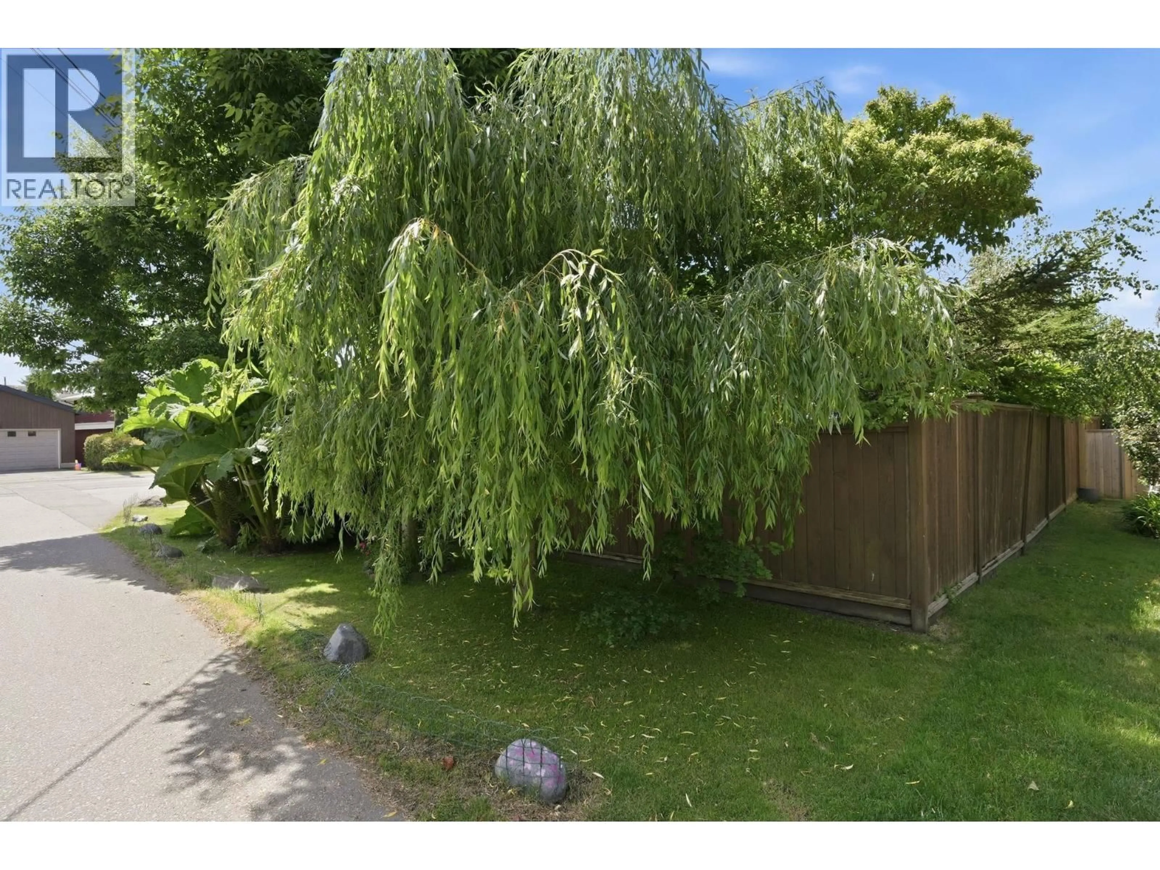 Patio, forest/trees view for 1291 MORRIS CRESCENT, Delta British Columbia V4L1W2