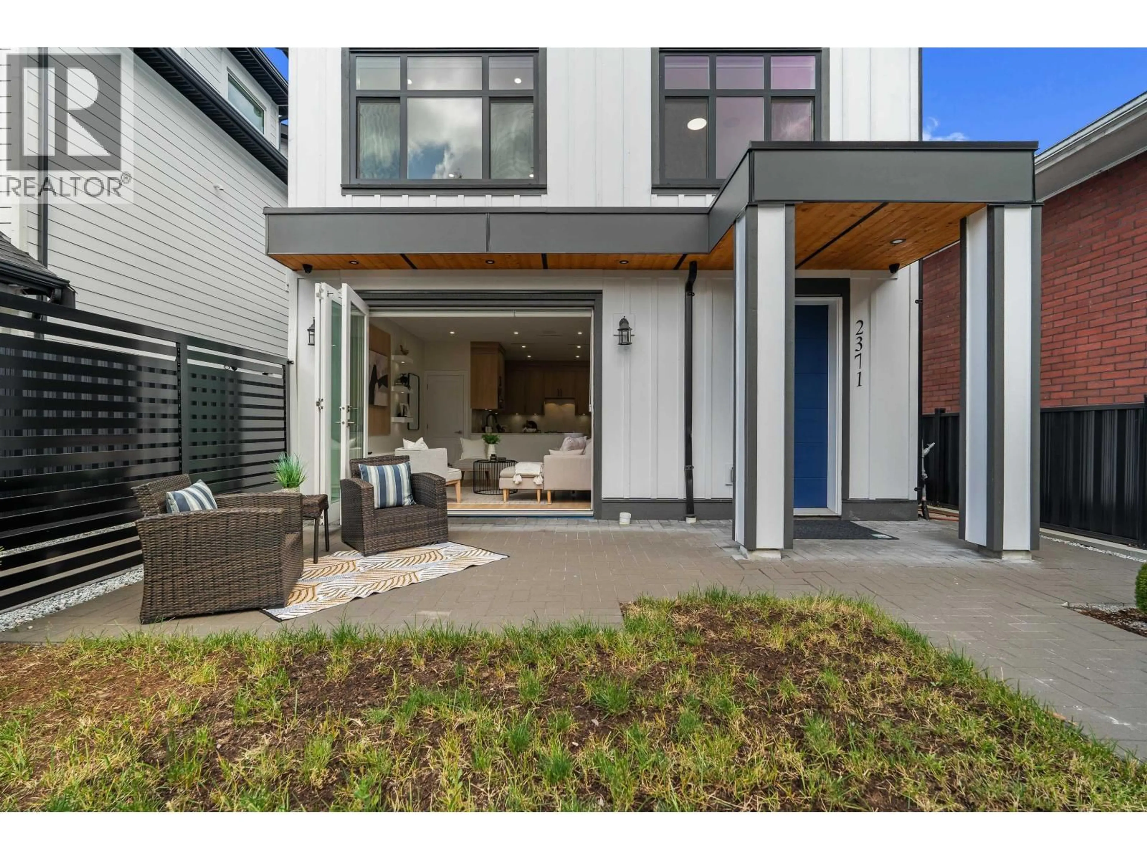 Unknown for 2371 ADANAC STREET, Vancouver British Columbia V5L2E9