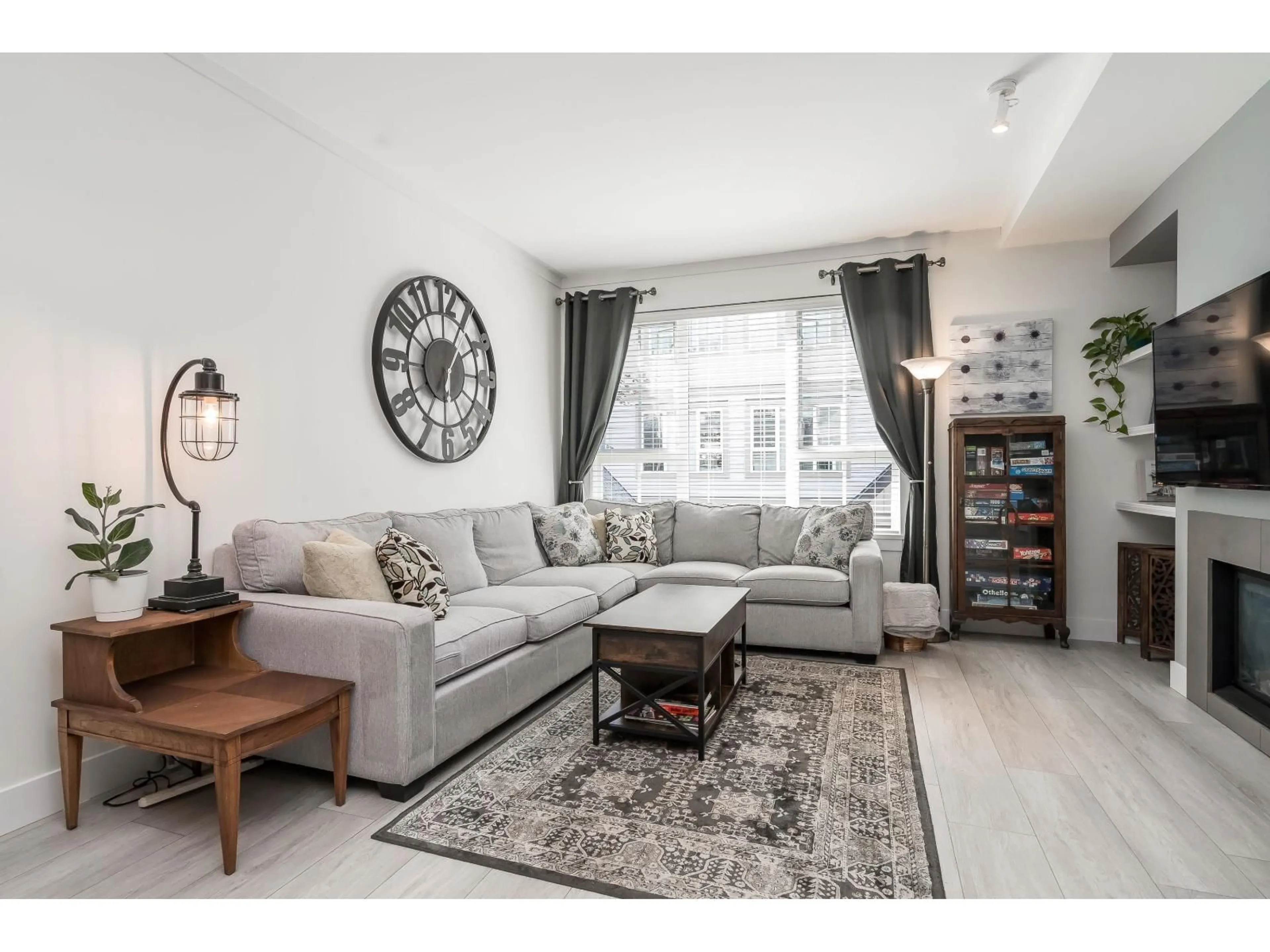 Living room with furniture, unknown for 117 - 2501 161A STREET, Surrey British Columbia V3Z7Y6