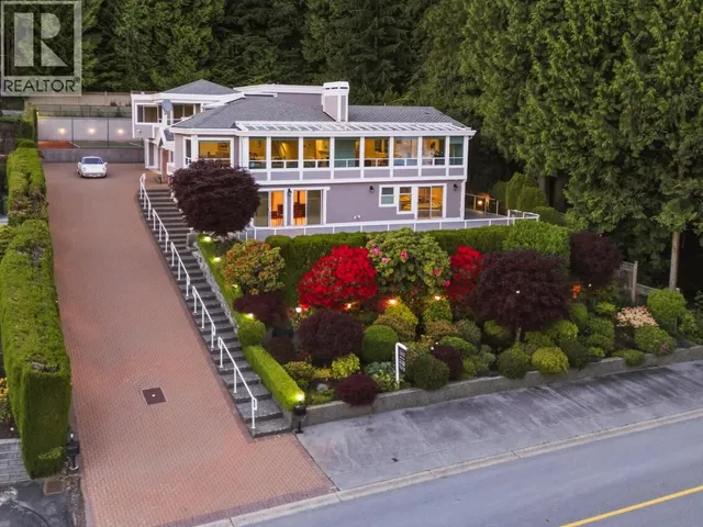 1574 CHARTWELL DRIVE, West Vancouver 3