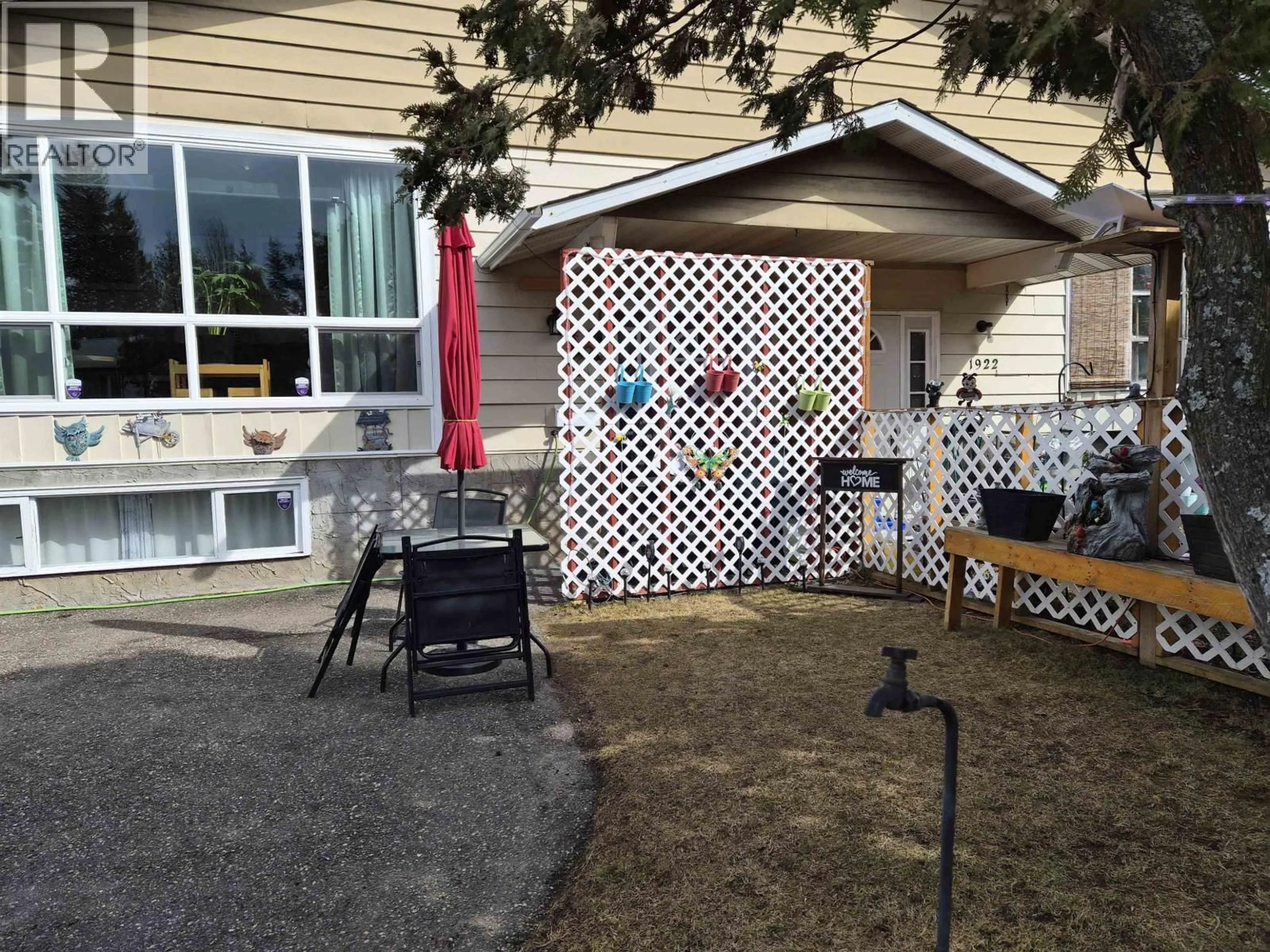 Patio, street for 1920 HEMLOCK STREET, Prince George British Columbia V2L2J2