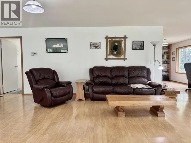 6436 ERICKSON ROAD, 100 Mile House 3